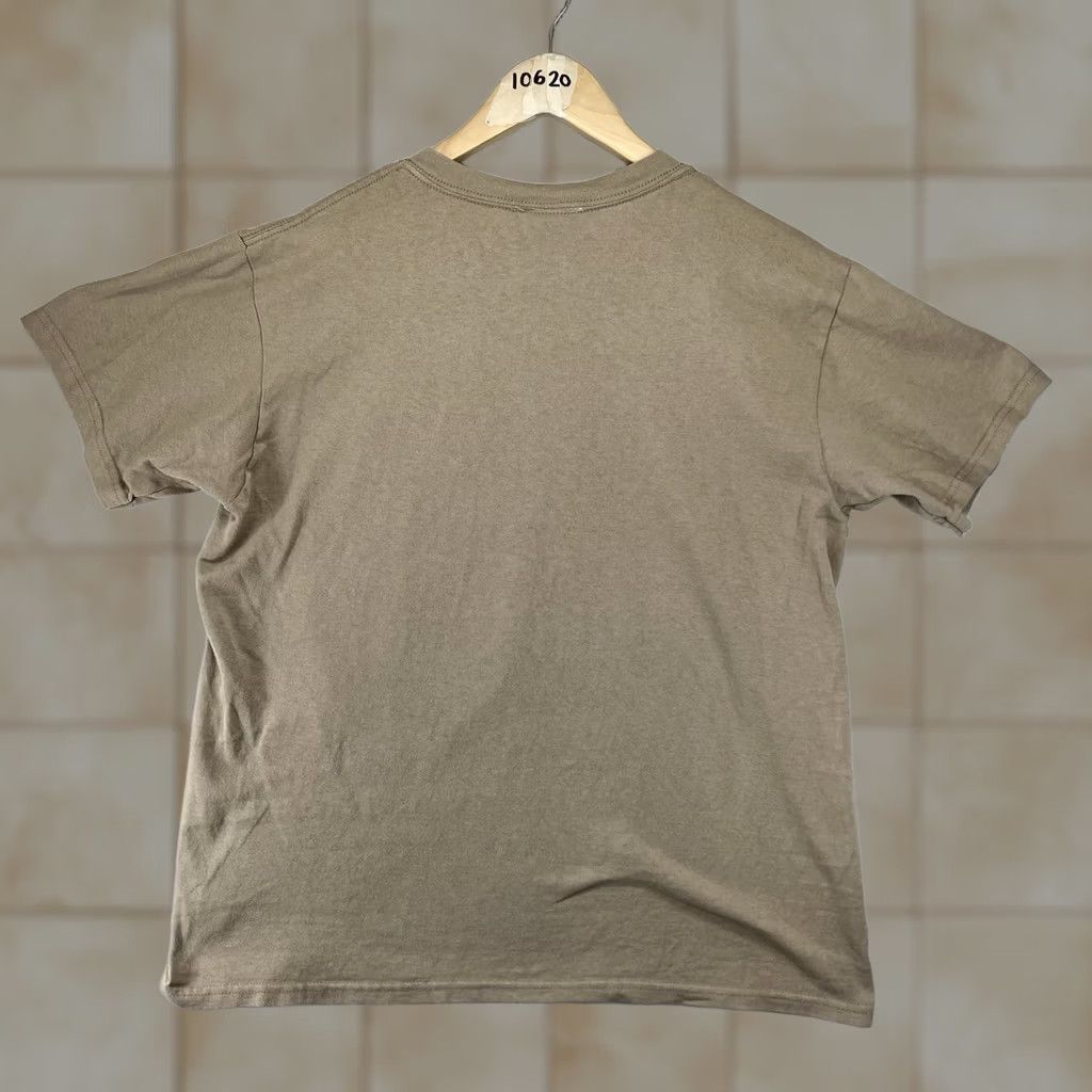 Vintage VINTAGE Elvis Presley Blue Hawaii T Shirt Mens Medium BOXY Fit Thick Cotton Logo Crew Neck Short Sleeve Beige 60s Hawaiian Retro The King Mens Size US M / EU 48-50 / 2 - 1 Thumbnail