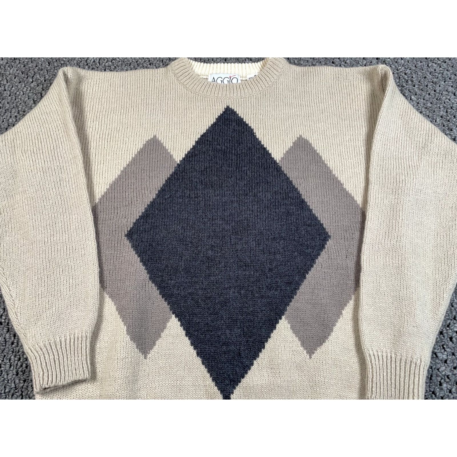 Vintage VINTAGE Argyle Sweater Adult Medium Beige Wool Acrylic Knit Aggio Pattern 90s Preppy Retro Casual Pullover Mens Size US M / EU 48-50 / 2 - 3 Thumbnail