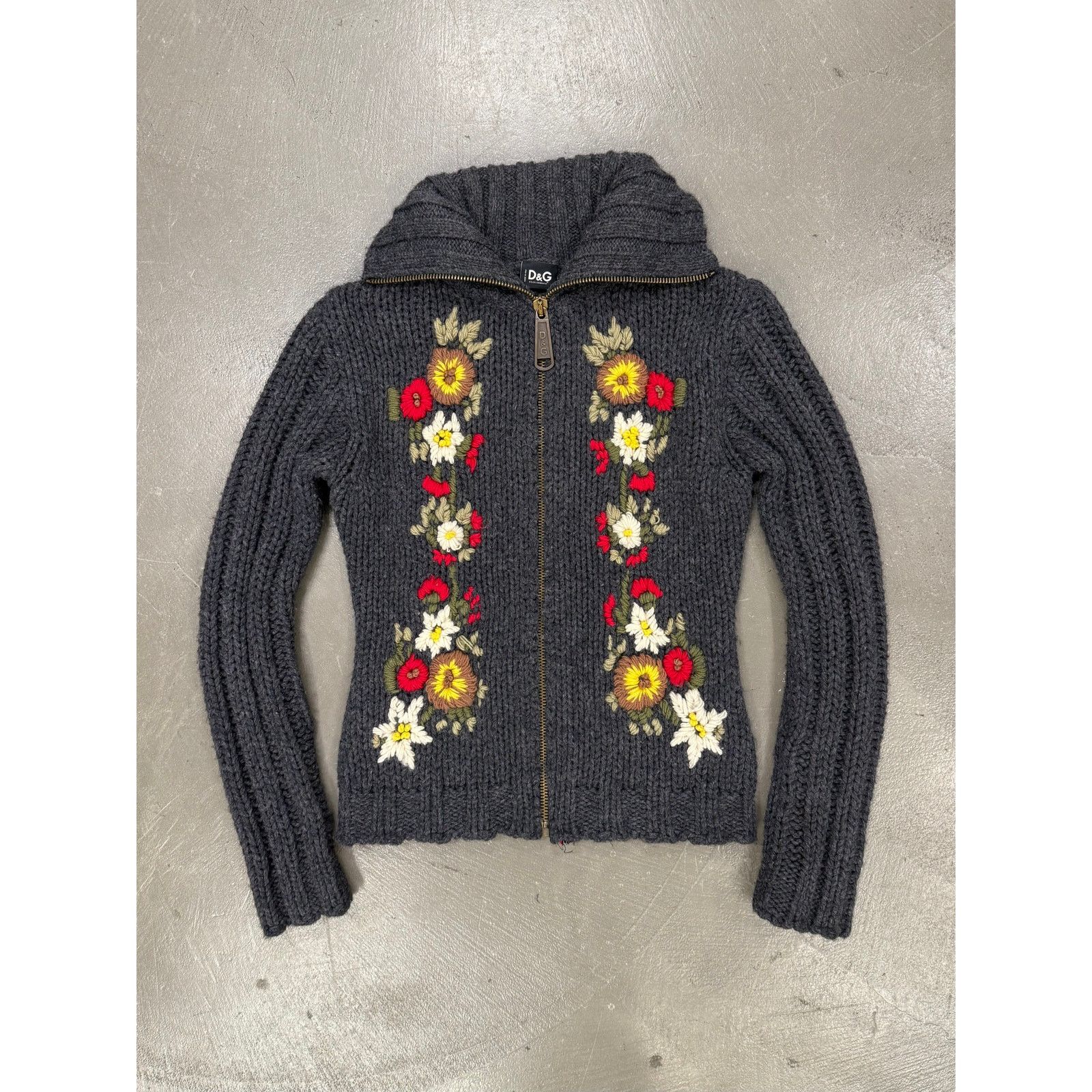 Dolce & Gabbana 2000s Dolce & Gabbana floral cardigan Size S / US 4 / IT 40 - 1 Thumbnail