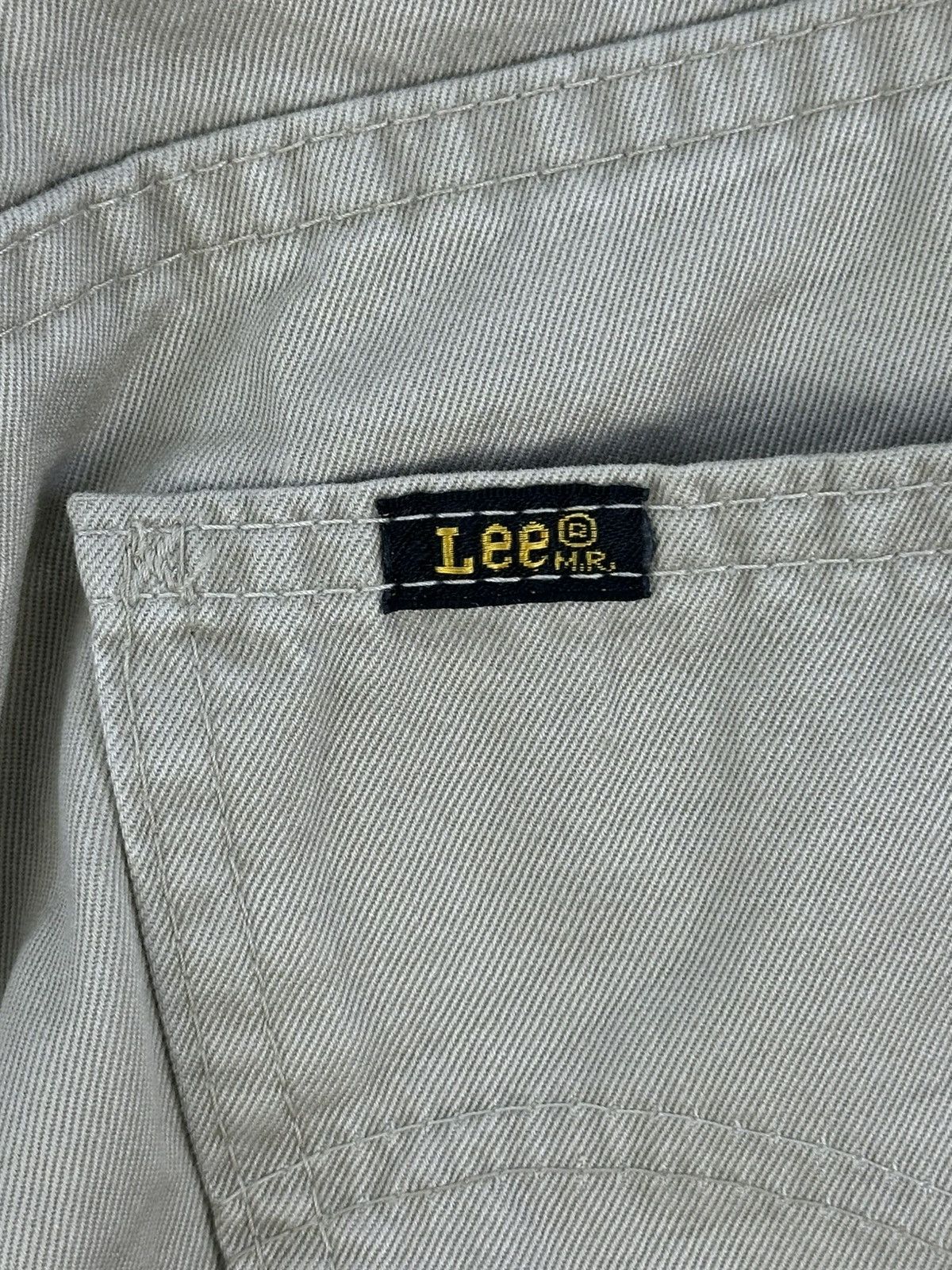 Lee Vintage 90’s Lee Khaki Trouser Pants Size US 33 - 13 Thumbnail
