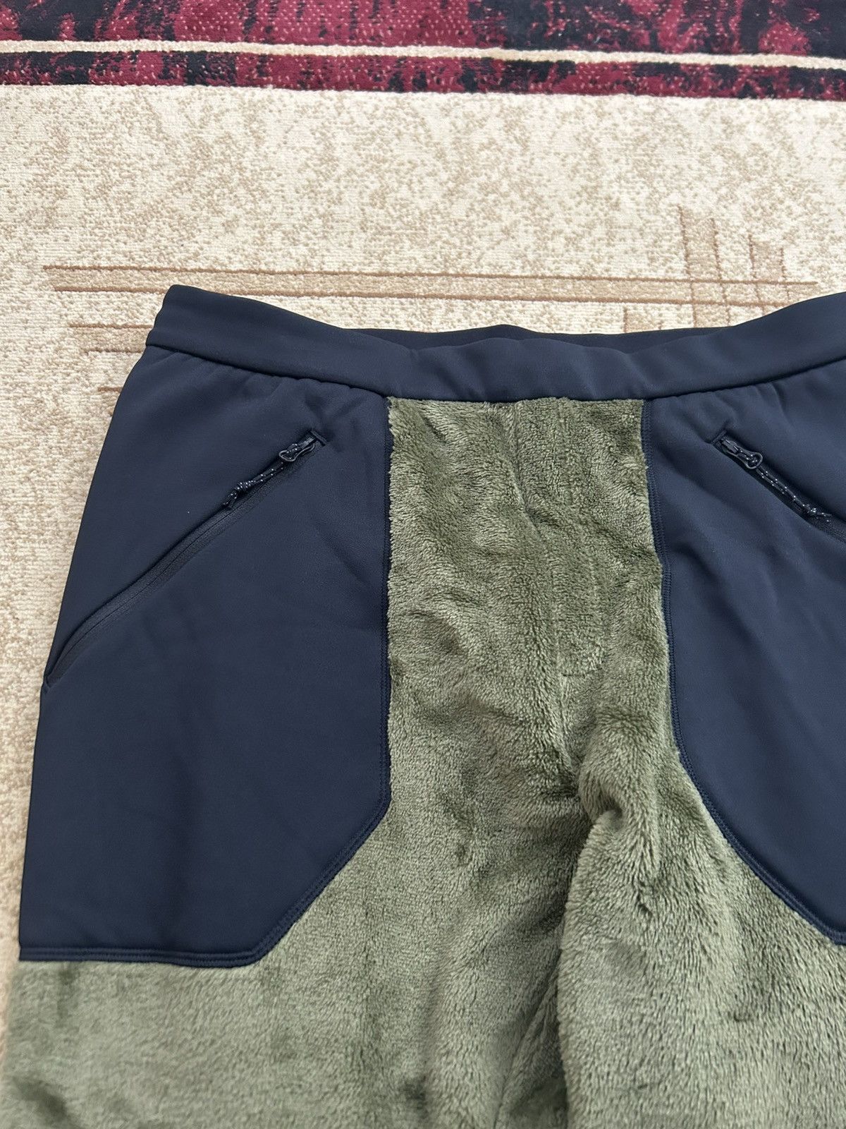 Mountain Hardwear Mountain Hardwear Polartec High Loft Pants Size US 30 / EU 46 - 4 Thumbnail