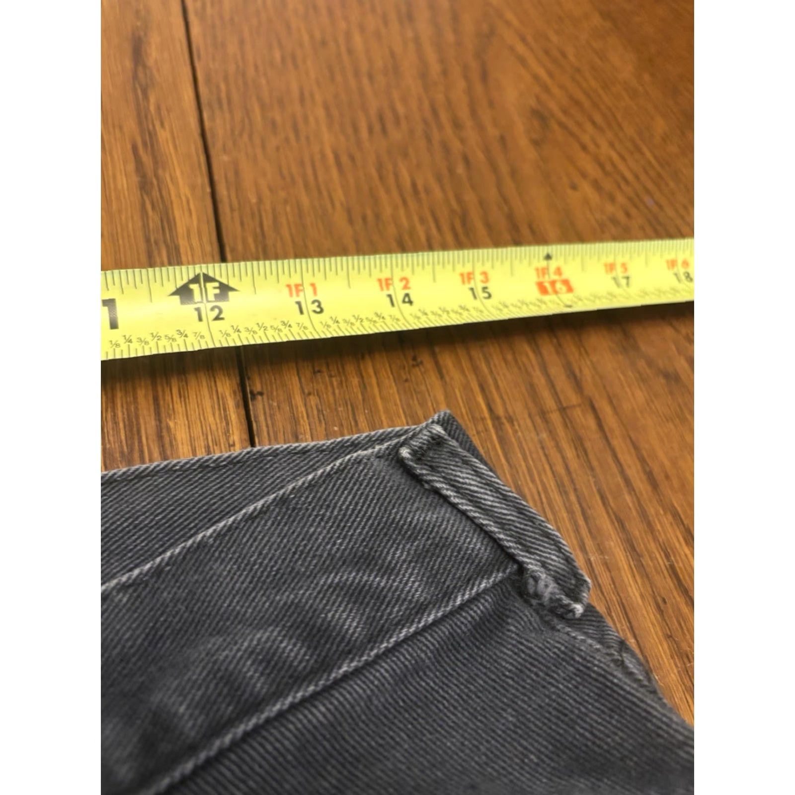 Lee VINTAGE Lee Jeans Women 90s 28 in Waist 12 Regular Inseam 30 Black Riveted Straight Mom Jeans Size 12 Mens Womens Girls? Size 28" / US 6 / IT 42 - 4 Thumbnail