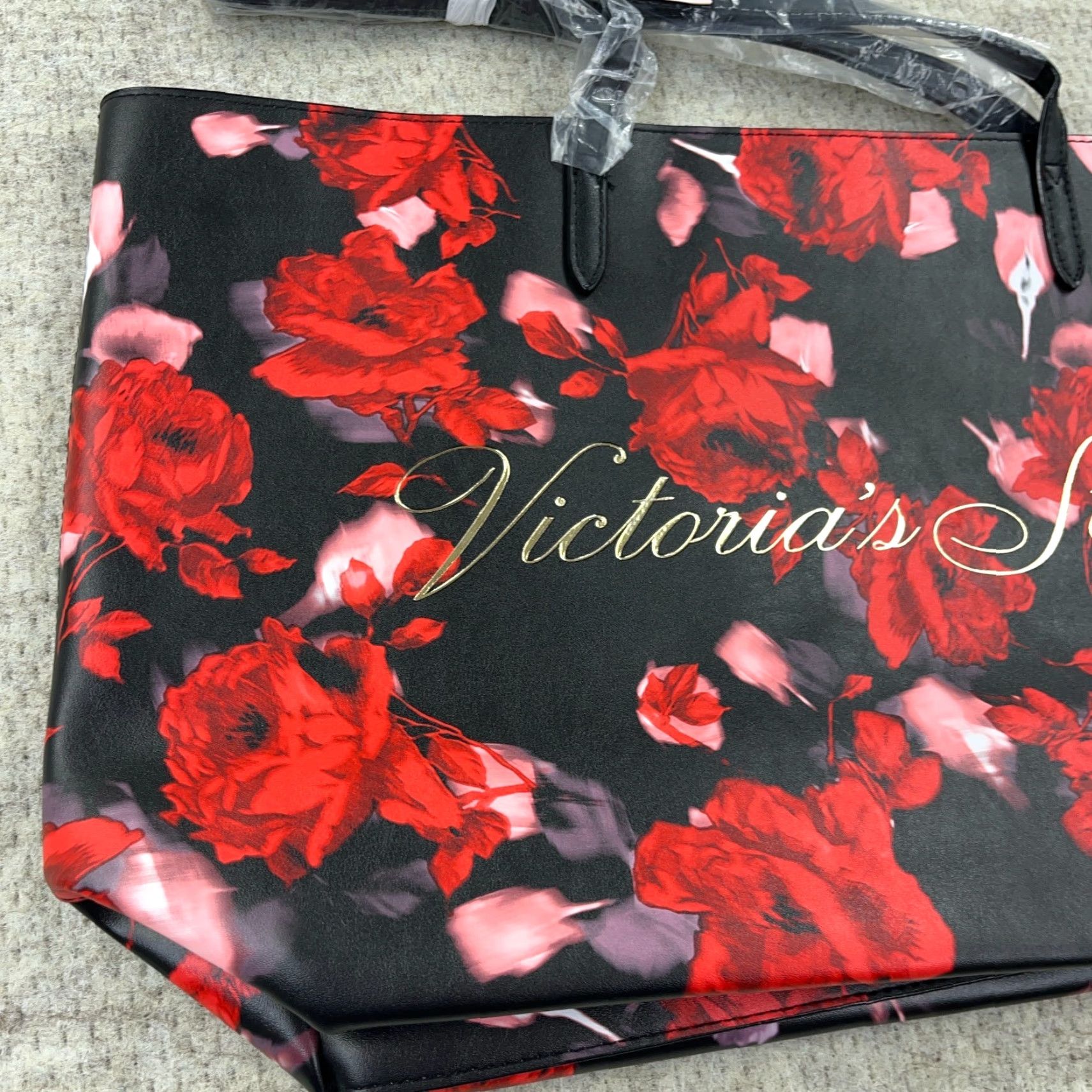 Victoria's Secret VINTAGE? No. Victoria's Secret Large Floral Tote Bag Roses Flowers Shoulder Weekender Bag NWT Size ONE SIZE - 2 Thumbnail