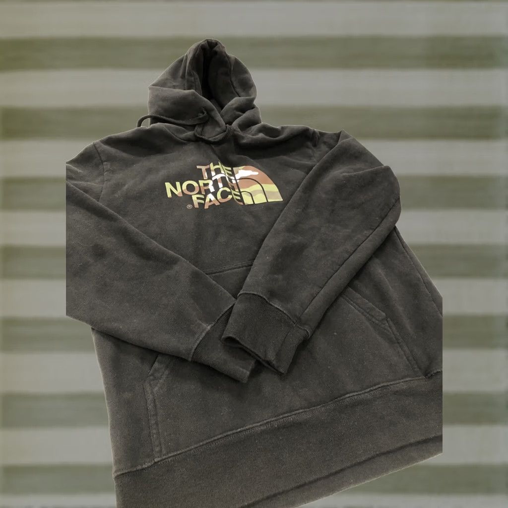 The North Face The North Face Mens Hoodie Black Camouflage Pocket Pullover Sweatshirt Small Hoodie Mens Small Black Camouflage Pocket Pullover Sweatshirt Size US S / EU 44-46 / 1 - 1 Thumbnail