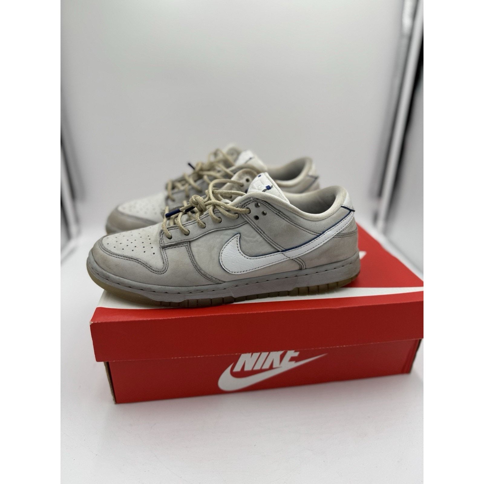 Nike Size 8.5 - Nike Dunk Low Wolf Grey Pure Platinum Size US 8.5 / EU 41-42 - 2 Thumbnail