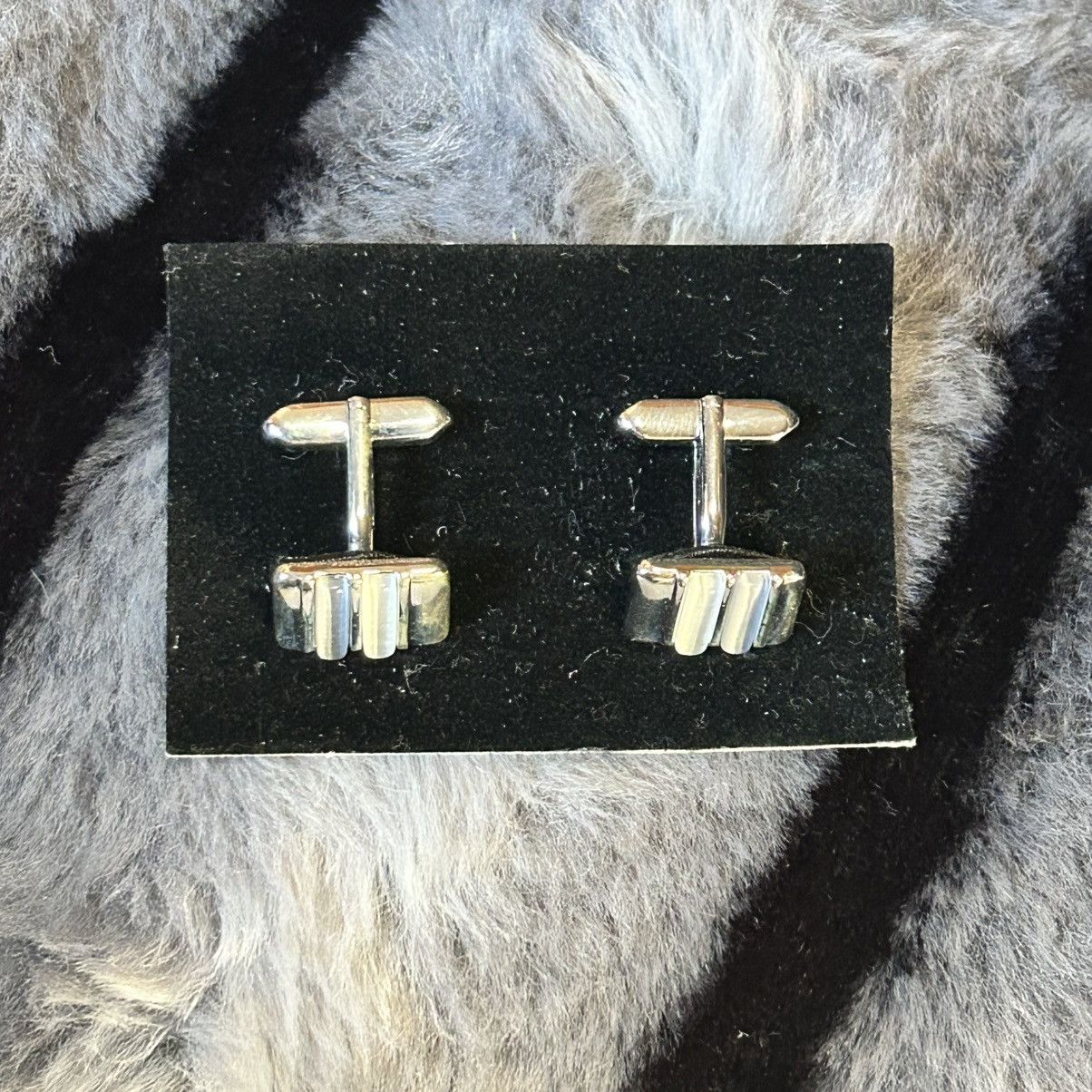 Vintage Modern gentleman’s cat eye glass bar tilt style cuff links Size ONE SIZE - 2 Thumbnail