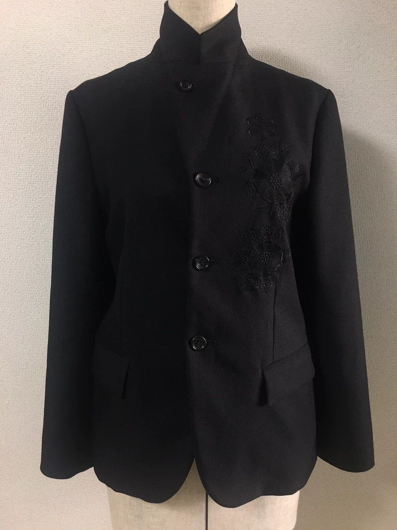 Comme des Garcons Comme Des Garcons Rose early flower embroidered blazer Size M / US 6-8 / IT 42-44 - 2 Thumbnail
