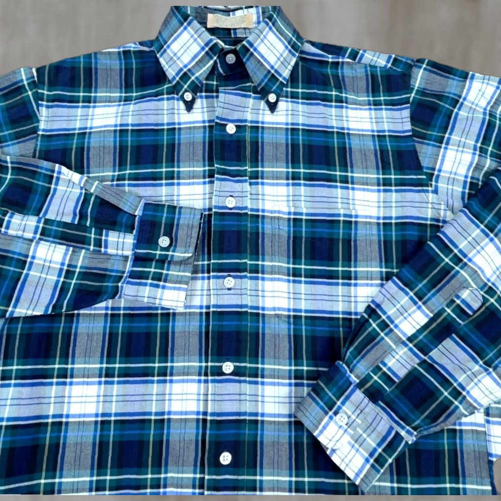 Vintage VINTAGE LL Bean Shirt Men 15.5 35 Large Blue Plaid Button Up Oxford Dress Medium VTG 90s Size 42R - 1 Thumbnail