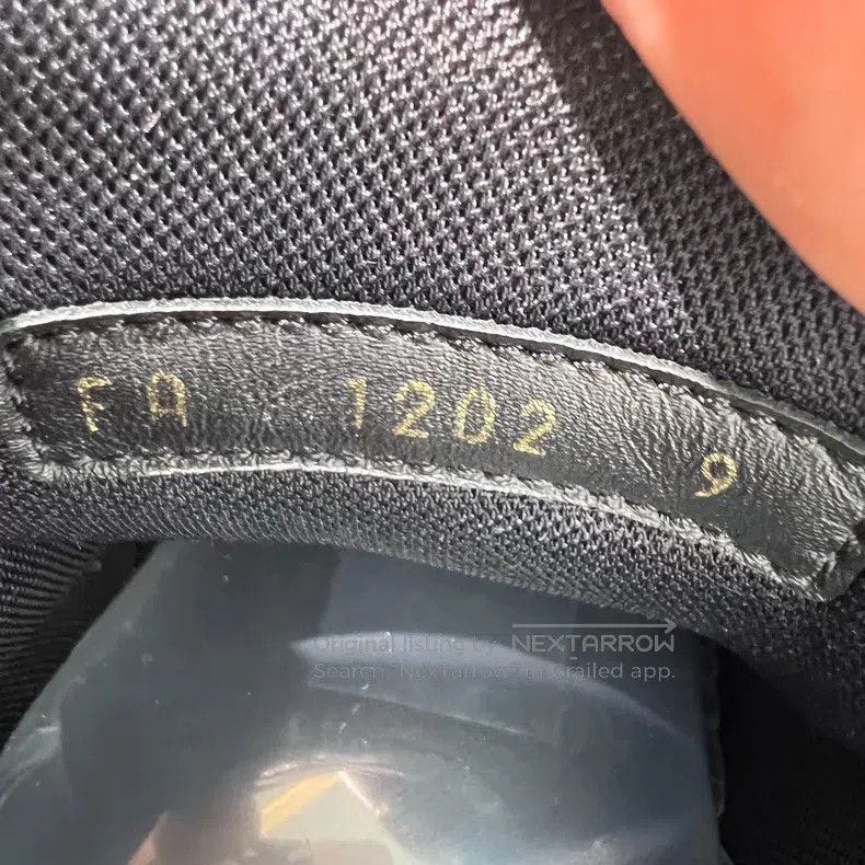 Louis Vuitton Trainer Black and White Graffiti Board Shoes