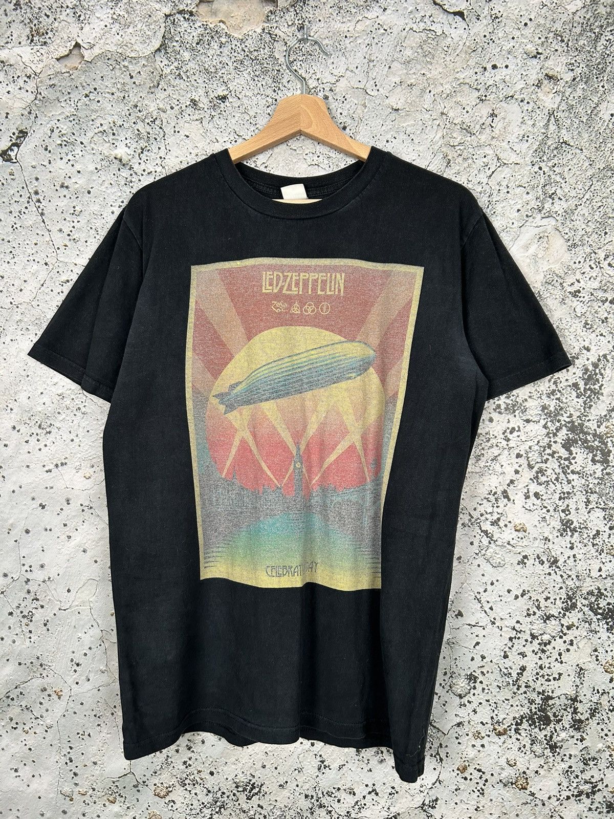 Band Tees Led Zeppelin Rock Band Tee Graphic Vintage Y2K 00s Rare Size US M / EU 48-50 / 2 - 1 Thumbnail
