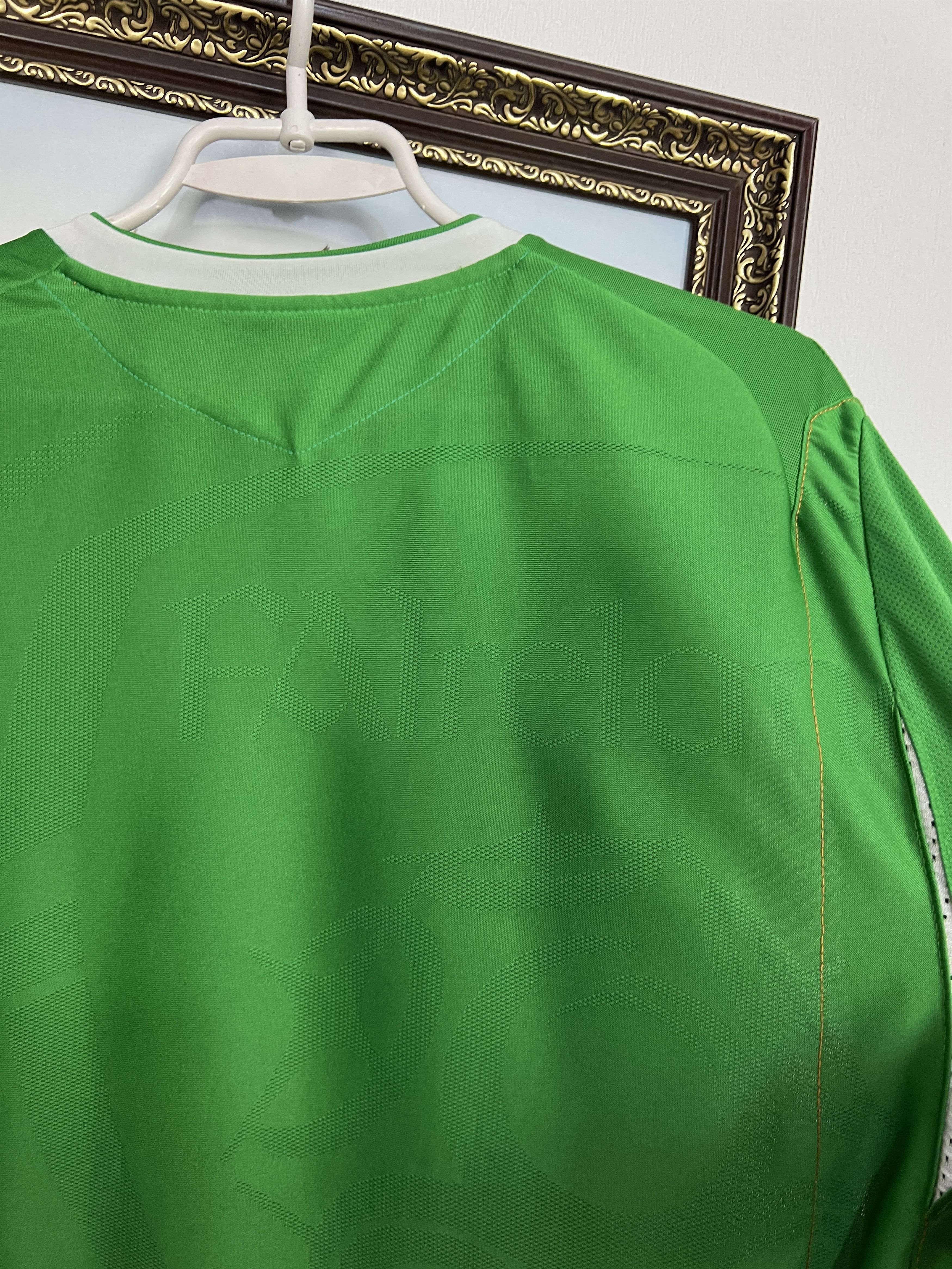 Umbro Republic of Ireland Home football shirt Soccer Jersey Trikot Size US L / EU 52-54 / 3 - 10 Thumbnail