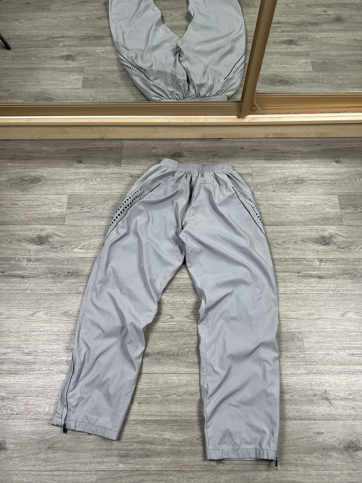 Puma VINTAGE 90s PUMA Nylon Track Pants Size L Size US 33 - 10 Thumbnail