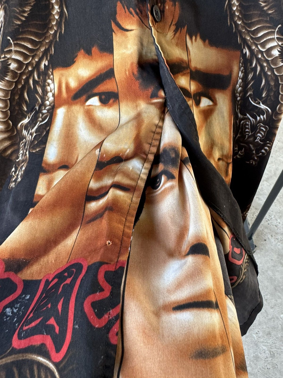 Vintage Vintage Bruce Lee Shirt Dnon Jeans Y2K Size US M / EU 48-50 / 2 - 6 Thumbnail