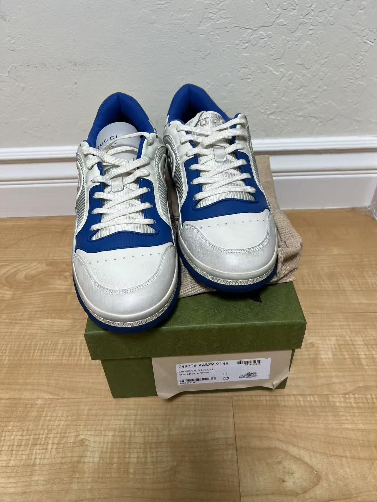 Gucci Gucci MAC80 Sneaker 'Off White Blue' 749896-AAB79-9149 Size US 11.5 / EU 44-45 - 1 Thumbnail