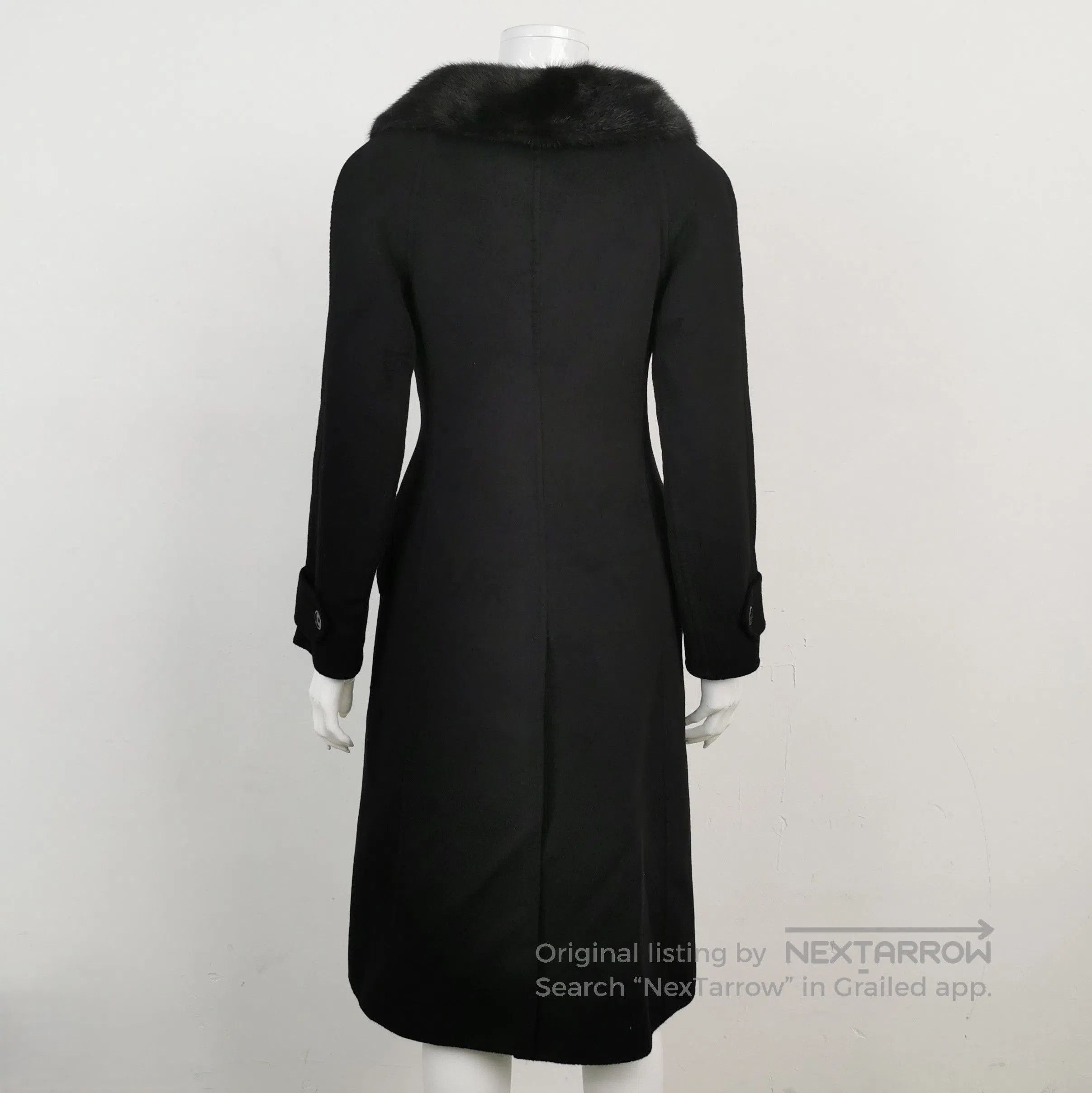 Prada Prada Double-Breasted Wool Coat with Fur Collar . Size US XXS / EU 40 - 2 Thumbnail