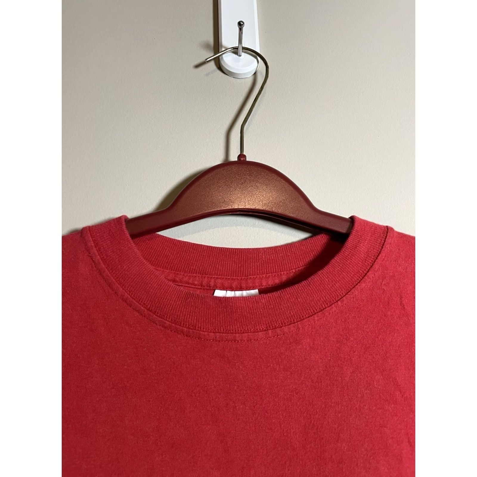 Doublet VINTAGE Rainforest Cafe T-Shirt Red XL Double-Sided Men Shirt, Crew Neck, Short Sleeve, 1990s, Cotton Size US XL / EU 56 / 4 - 5 Thumbnail