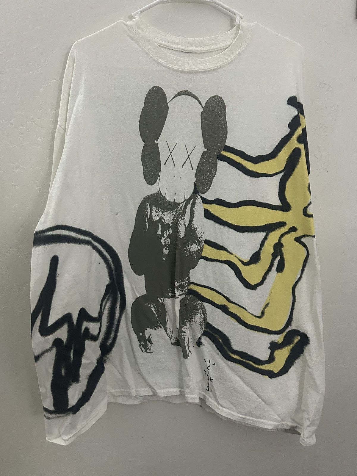 Fragment Design × Kaws × Original Fake KAWS x fragment naked women