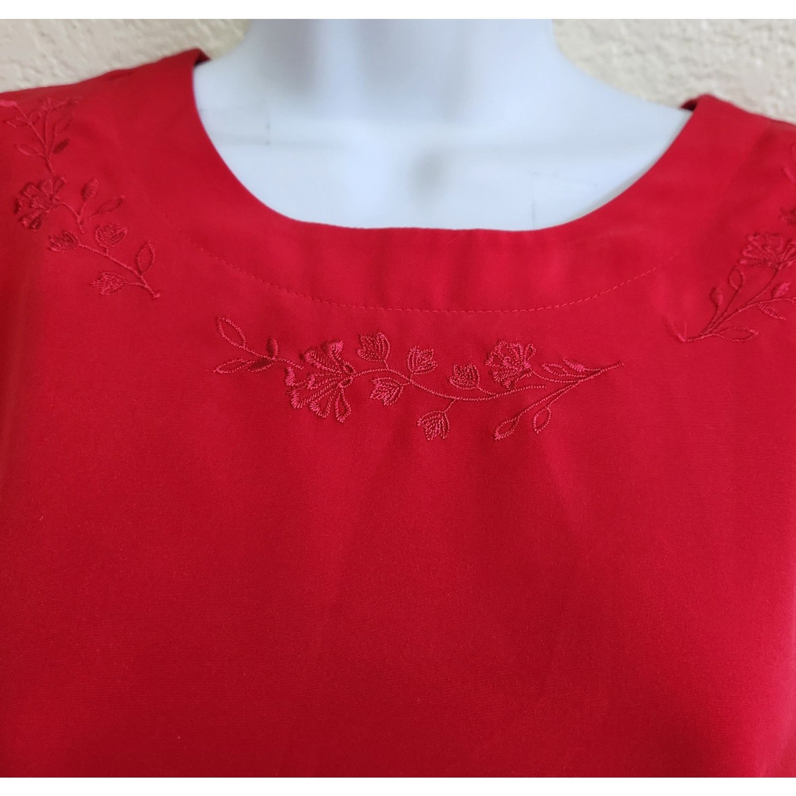 Other Modern Essentials Red Embroidered Neckline Top 20W Plus Size 3XL / US 20-22 - 2 Thumbnail