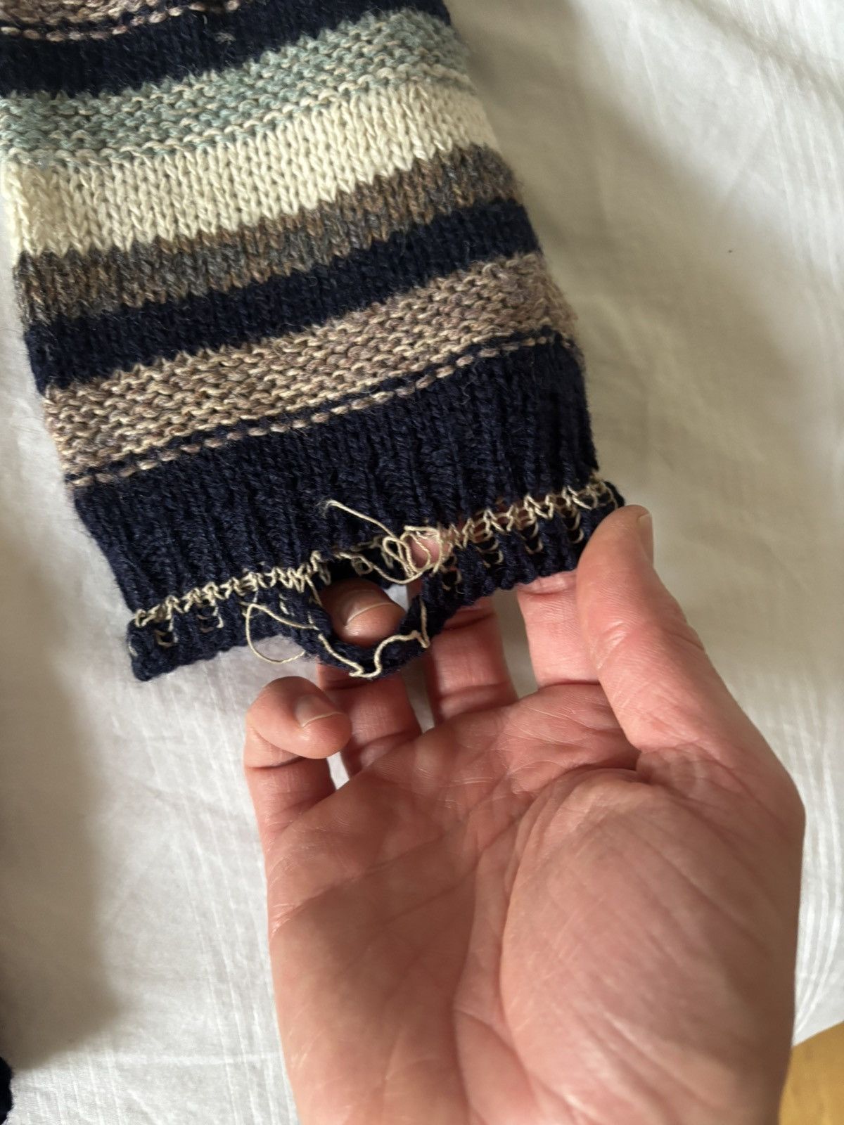 Acne Studios Acne studios striped heavy knit sweater Size US L / EU 52-54 / 3 - 6 Thumbnail