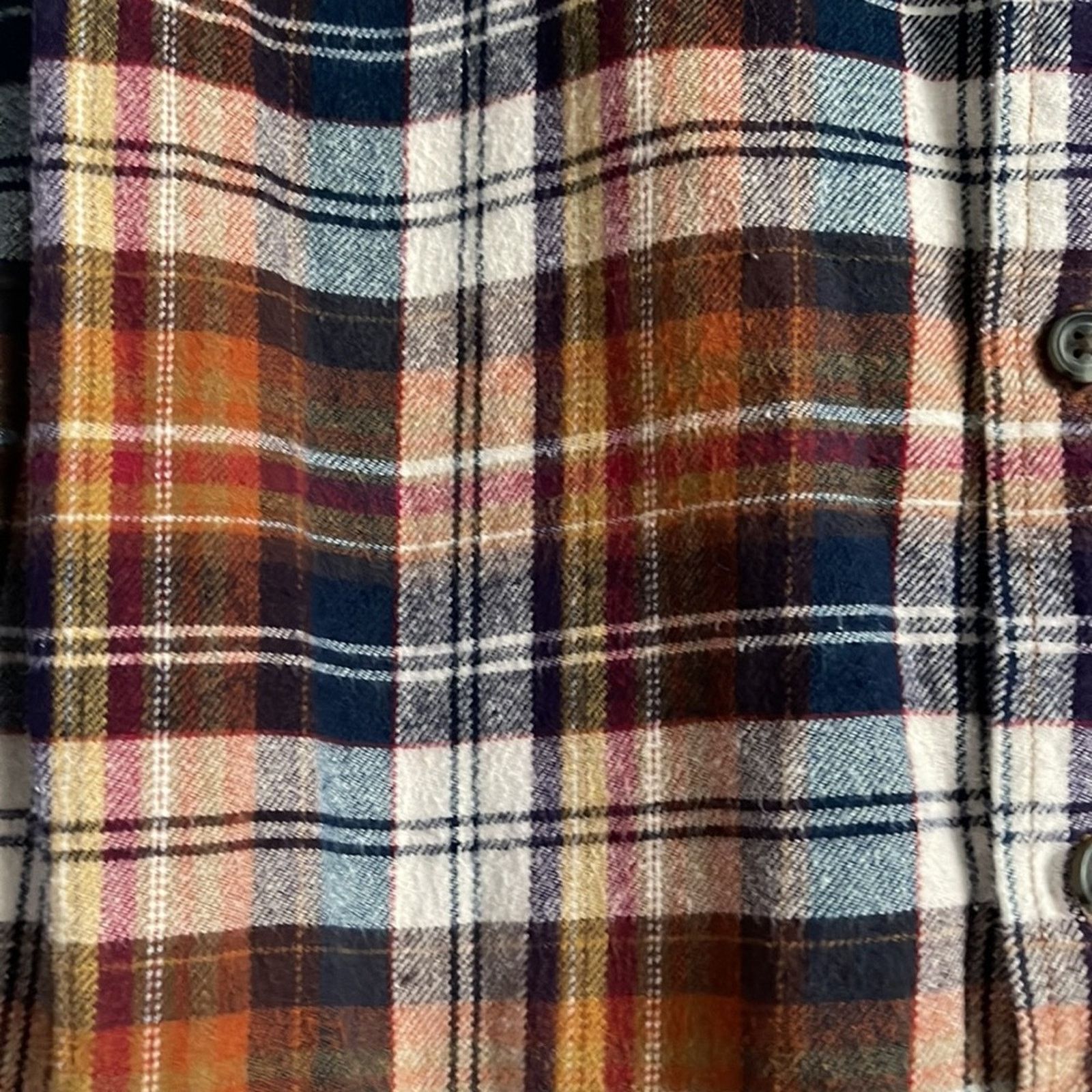Eddie Bauer Eddie Bauer 100% cotton flannel plaid button down shirt XL Size US XL / EU 56 / 4 - 4 Thumbnail