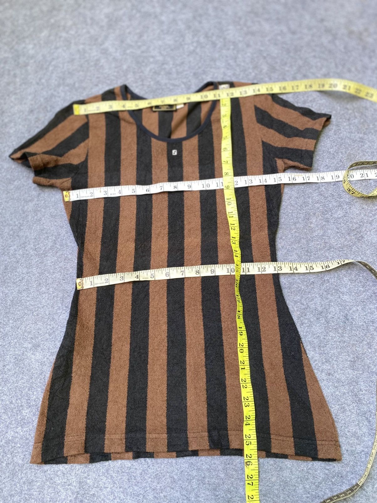 Fendi Fendi short sleeve Size M / US 6-8 / IT 42-44 - 20 Thumbnail