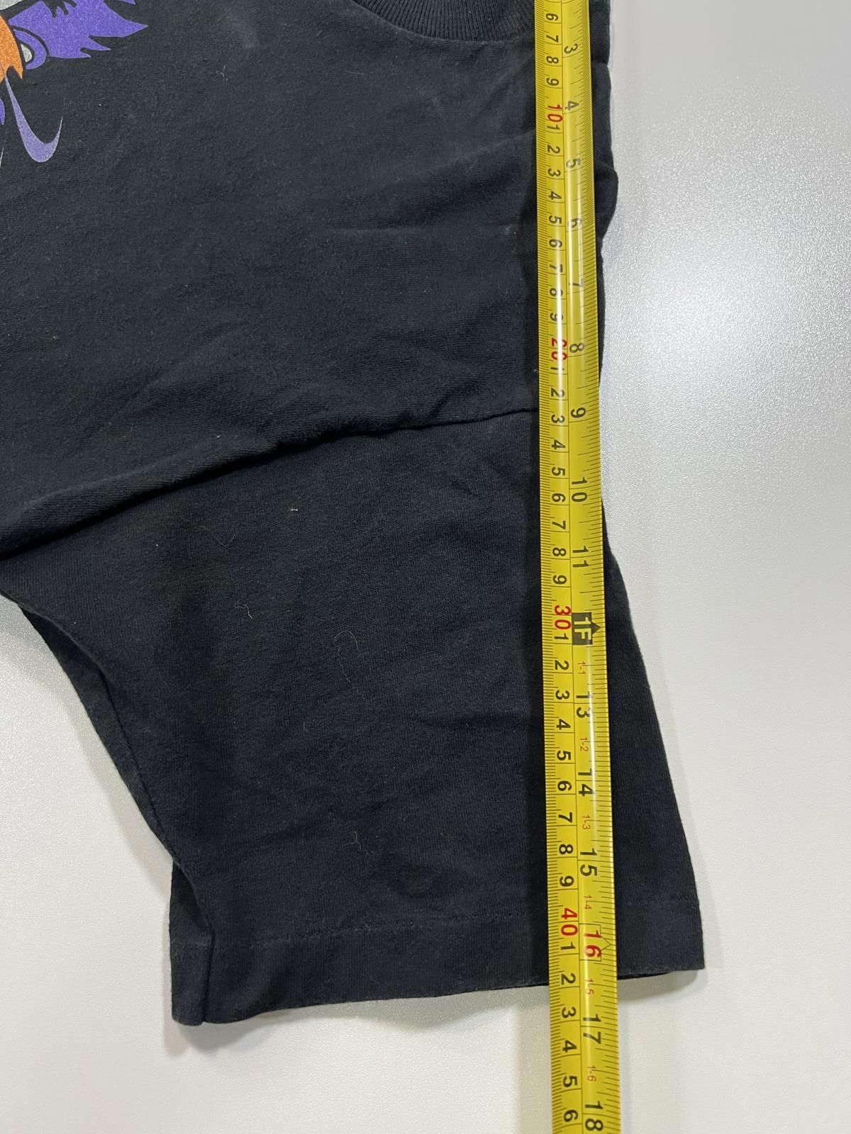 Fruit Of The Loom Vintage XL T-Shirt with Tasmanian Devil Graphic Size ONE SIZE - 6 Thumbnail