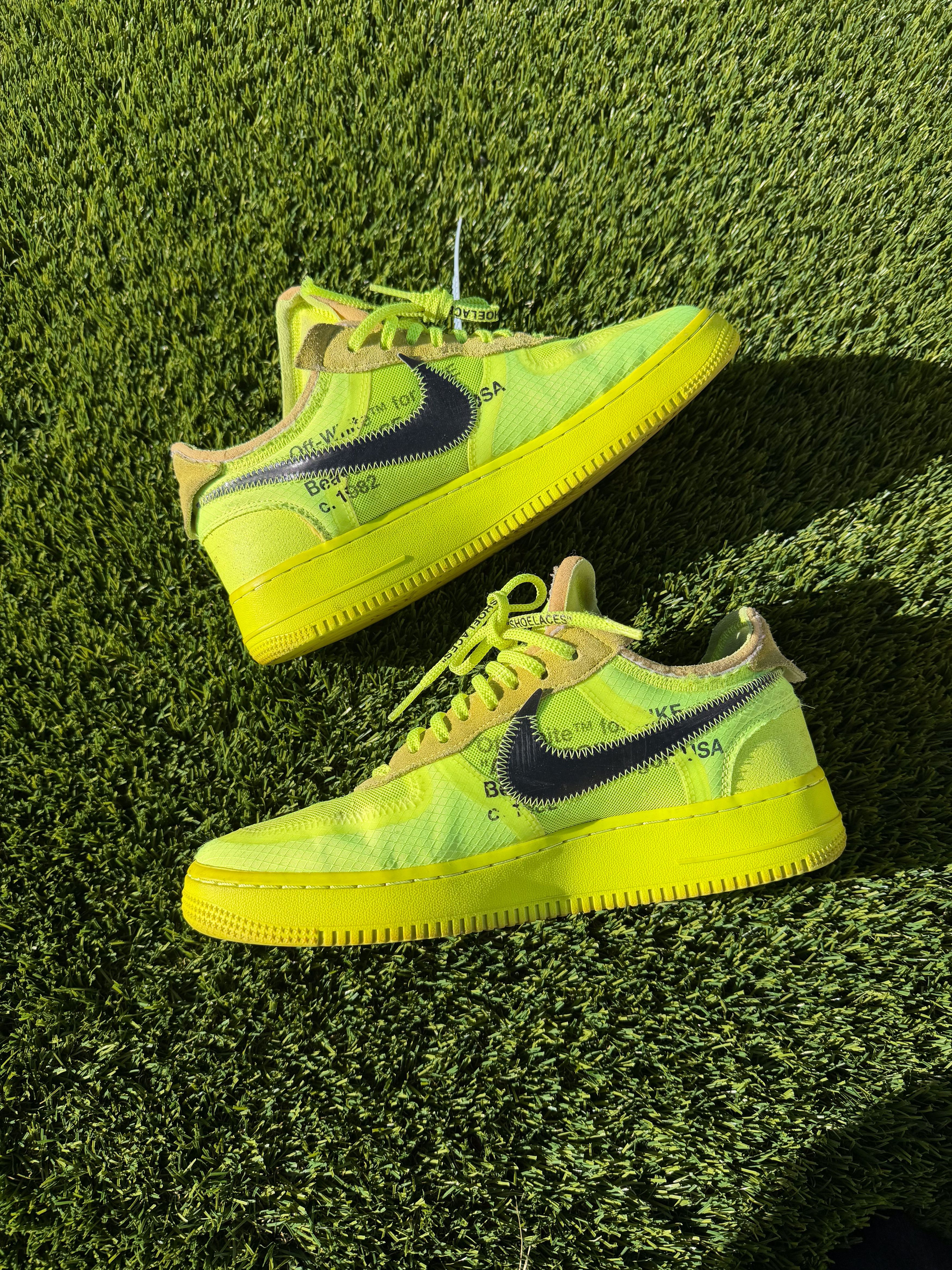 Nike × Off-White Volt Air Force 1 Virgil Abloh Off- White Size US 9.5 / EU 42-43 - 7 Thumbnail