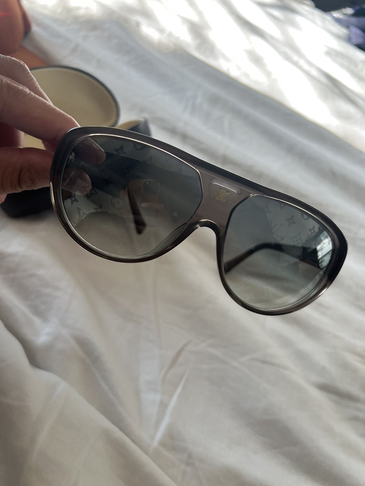 Louis Vuitton Vintage Louis Vuitton Acetate Illusion Sunglasses Size ONE SIZE - 2 Thumbnail