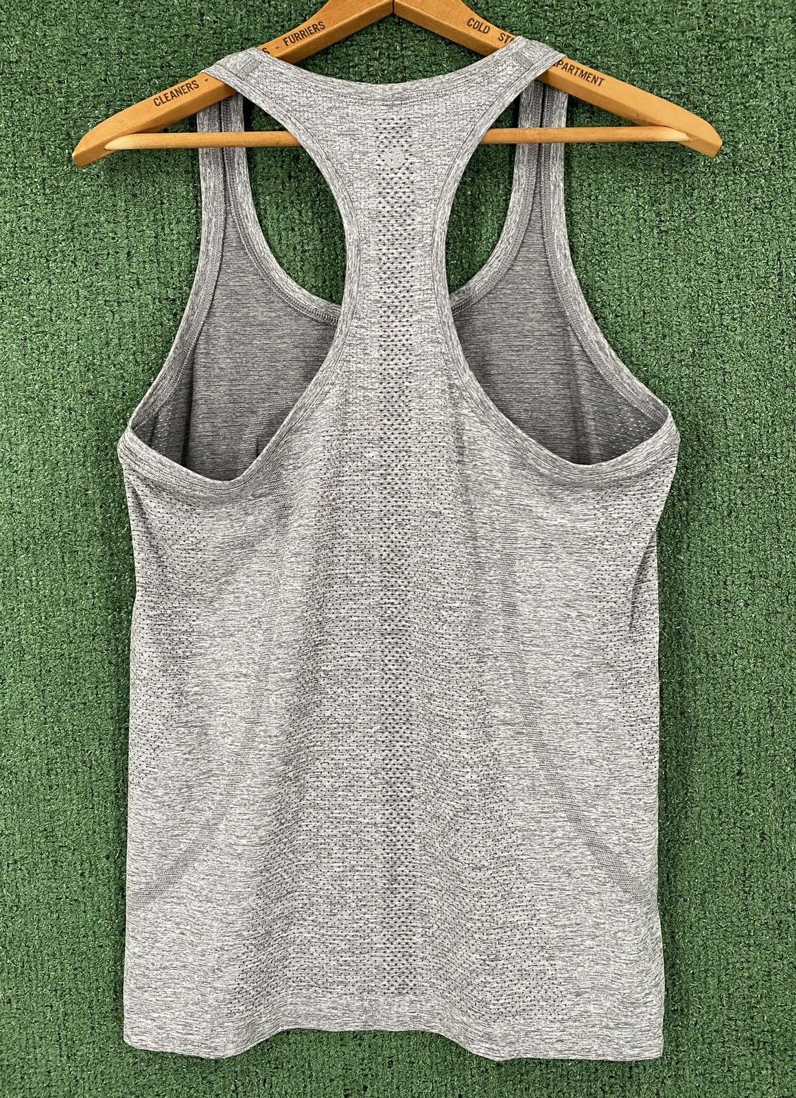 Lululemon Lululemon Swiftly Tech Grey Racerback Tank Top Women’s Sz 8 Size M / US 6-8 / IT 42-44 - 5 Thumbnail