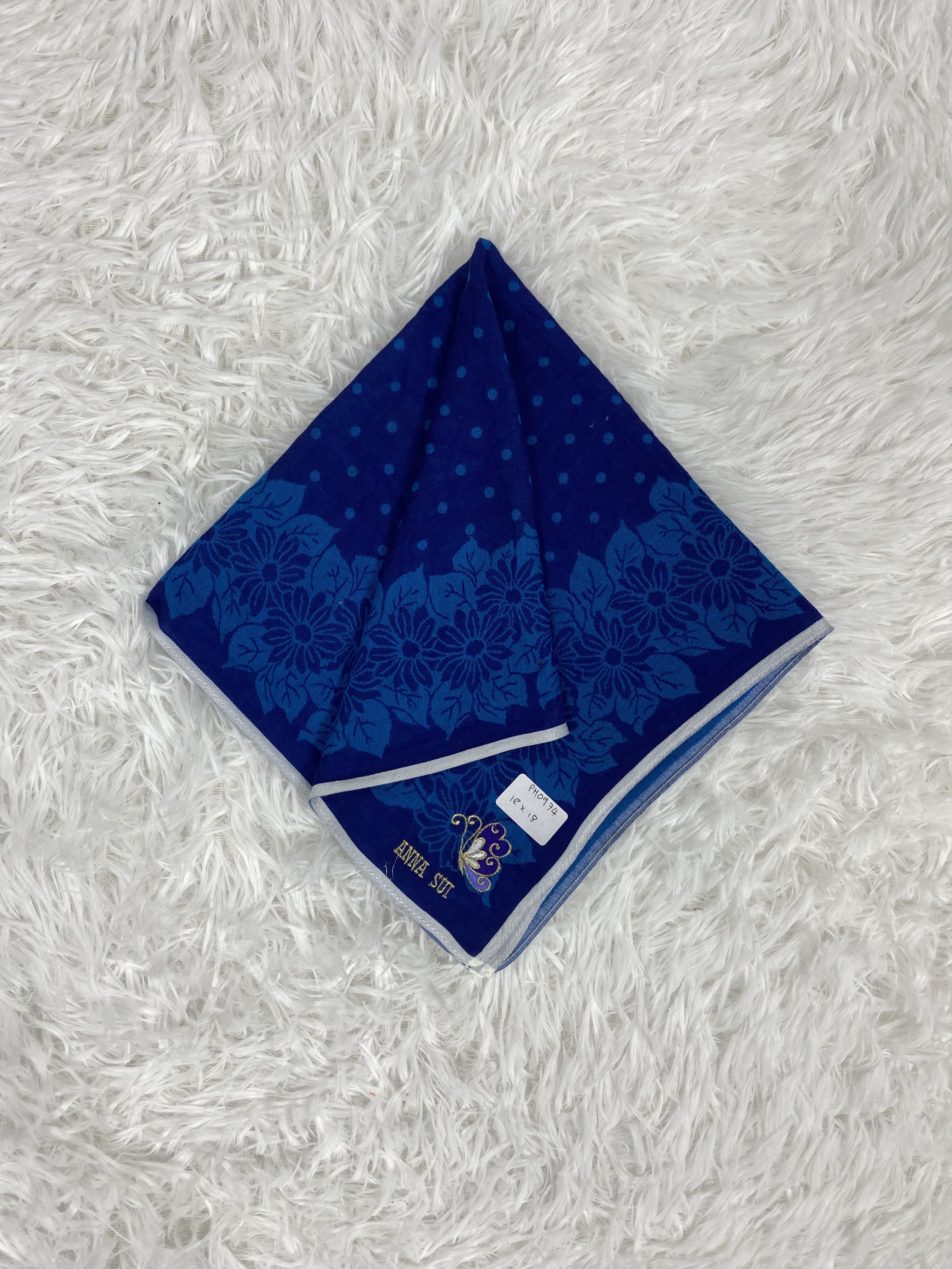 Designer × Vintage Vintage Anna Sui Handkerchief Neckerchief PH0974 Size ONE SIZE - 1 Thumbnail