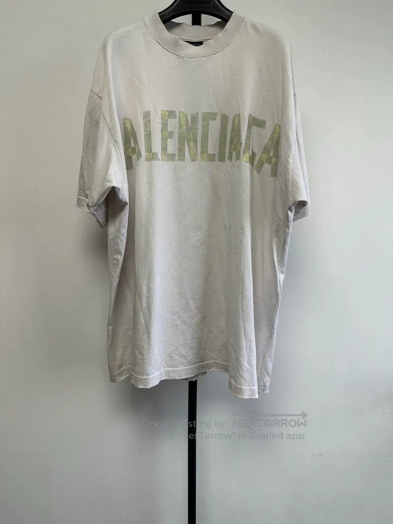 Balenciaga Balenciaga Letter Pattern Printed Round Neck Short Sleeve Size US M / EU 48-50 / 2 - 1 Thumbnail