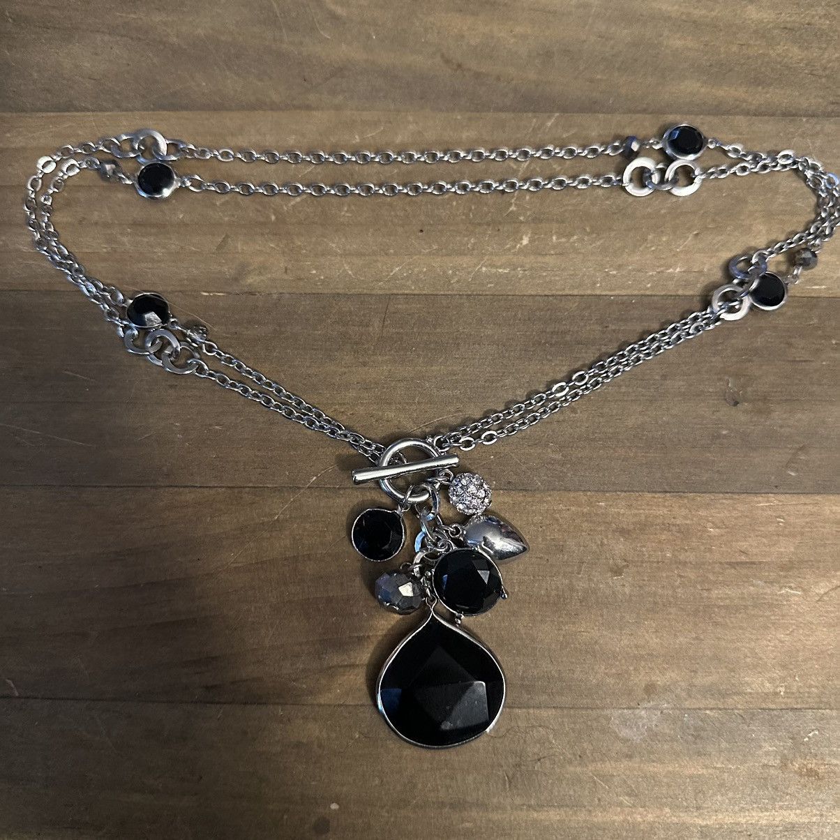White House Black Market WHBM bezeled stone charm cluster necklace Size ONE SIZE - 3 Thumbnail