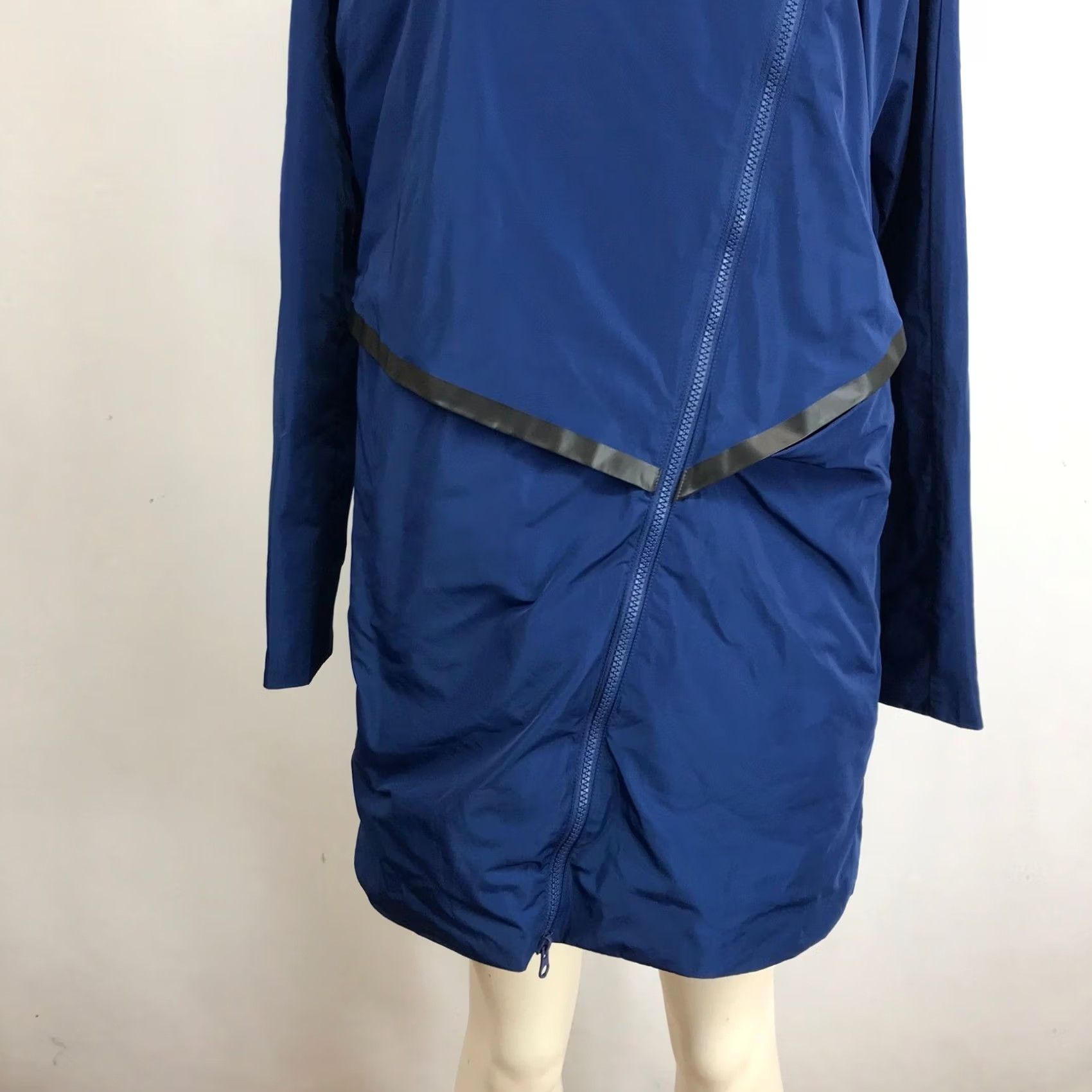 Nike Nike Windrunner Hooded Jacket Parka Navy Blue M Women's Activewear Windbreaker Zip Size M / US 6-8 / IT 42-44 - 3 Thumbnail