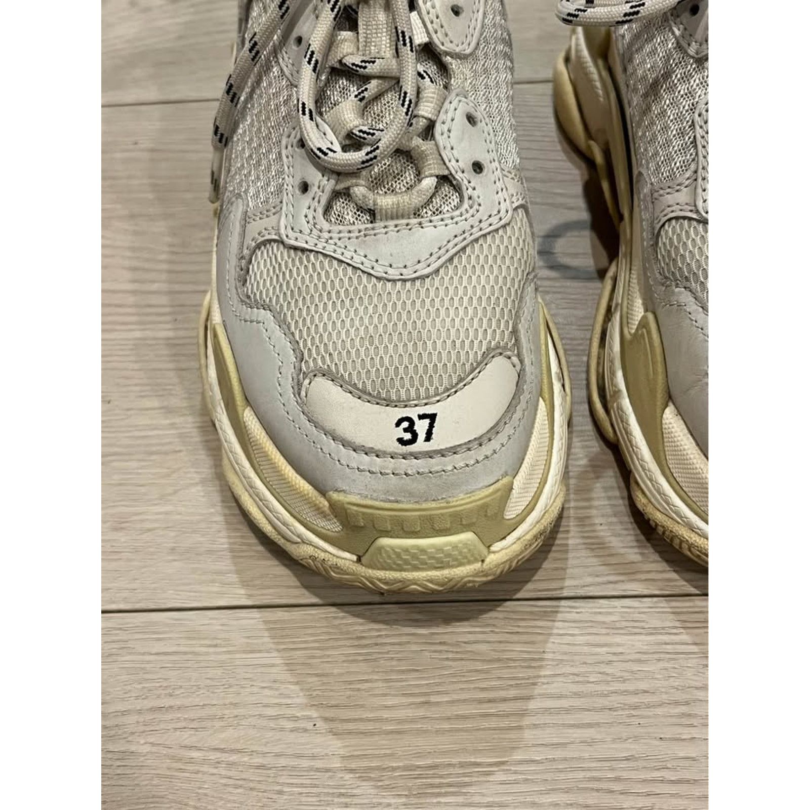 Balenciaga Balenciaga Triple S Sneakers Size US 7 / EU 40 - 5 Thumbnail