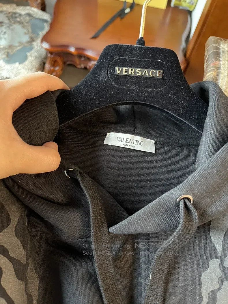 Valentino Valentino Year of the Tiger sweatshirt Size US S / EU 44-46 / 1 - 4 Thumbnail