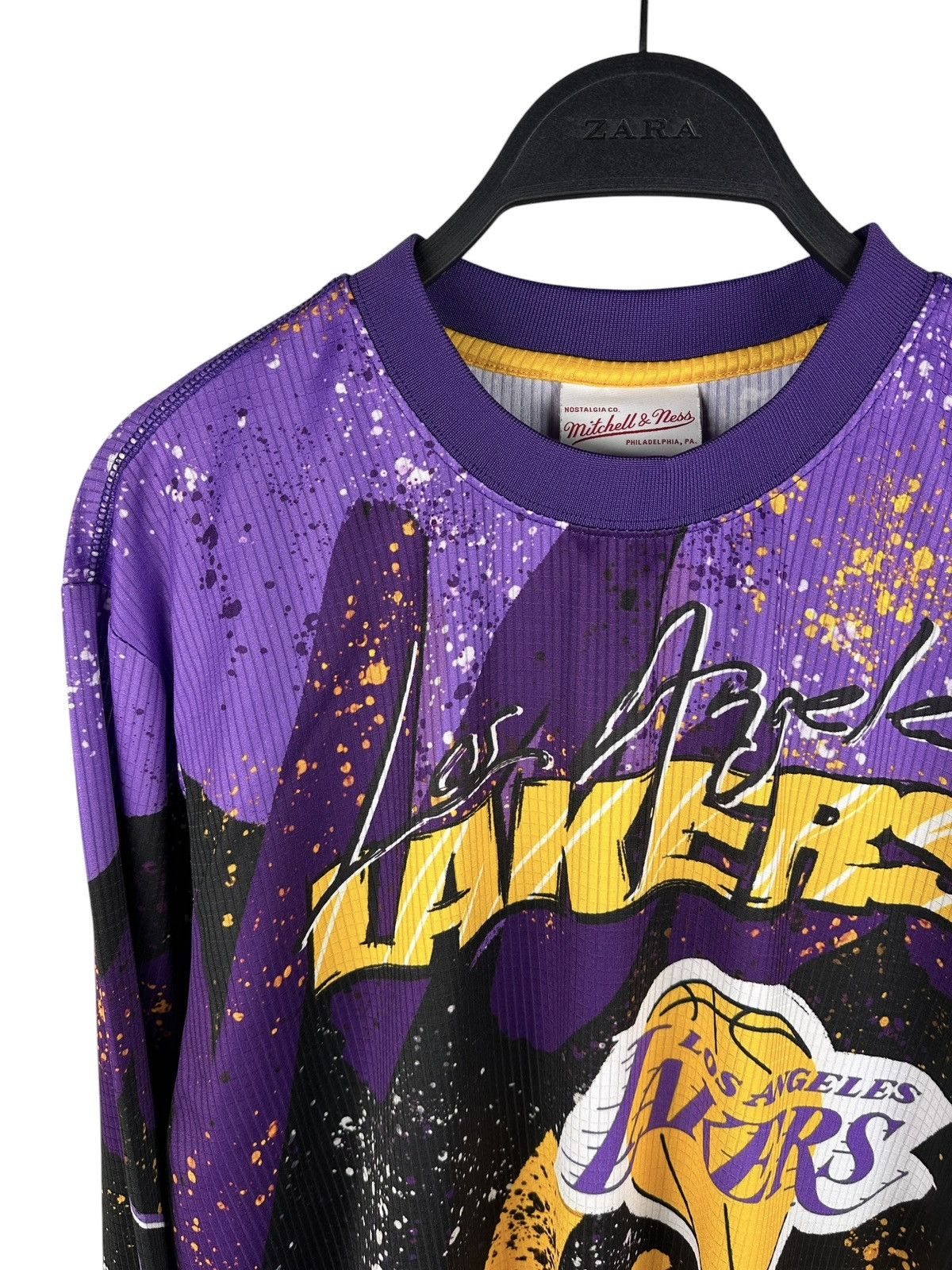 NBA Mitchell & Ness LA Lakers Hyper Hoops Moto L/S Shirt Jersey Size US M / EU 48-50 / 2 - 2 Thumbnail