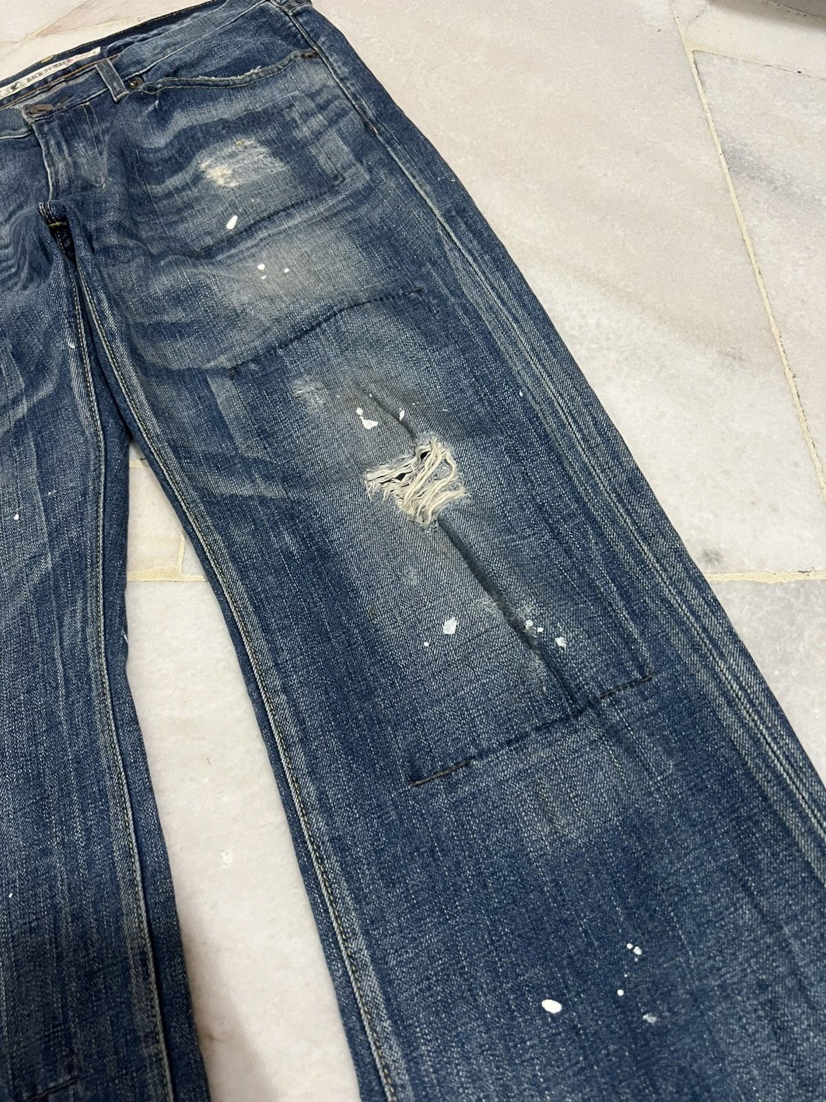 Japanese Brand 90’s BACK NUMBER 02 DISTRESSED PAINTER JEAN Size US 34 / EU 50 - 7 Thumbnail