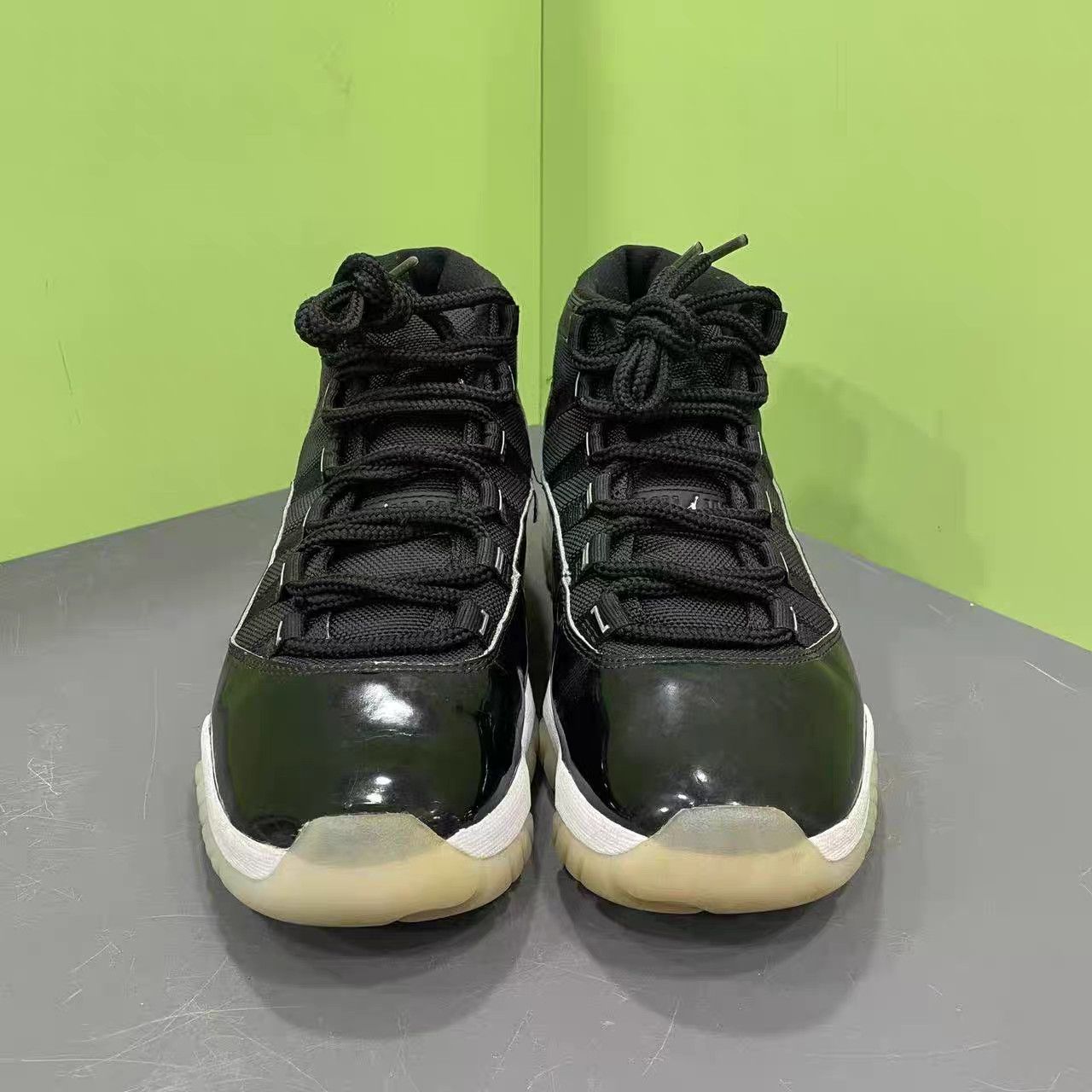 Nike AJ11 Black Silver Jubilee Basketball Shoes K15 Size US 10 / EU 43 - 2 Thumbnail