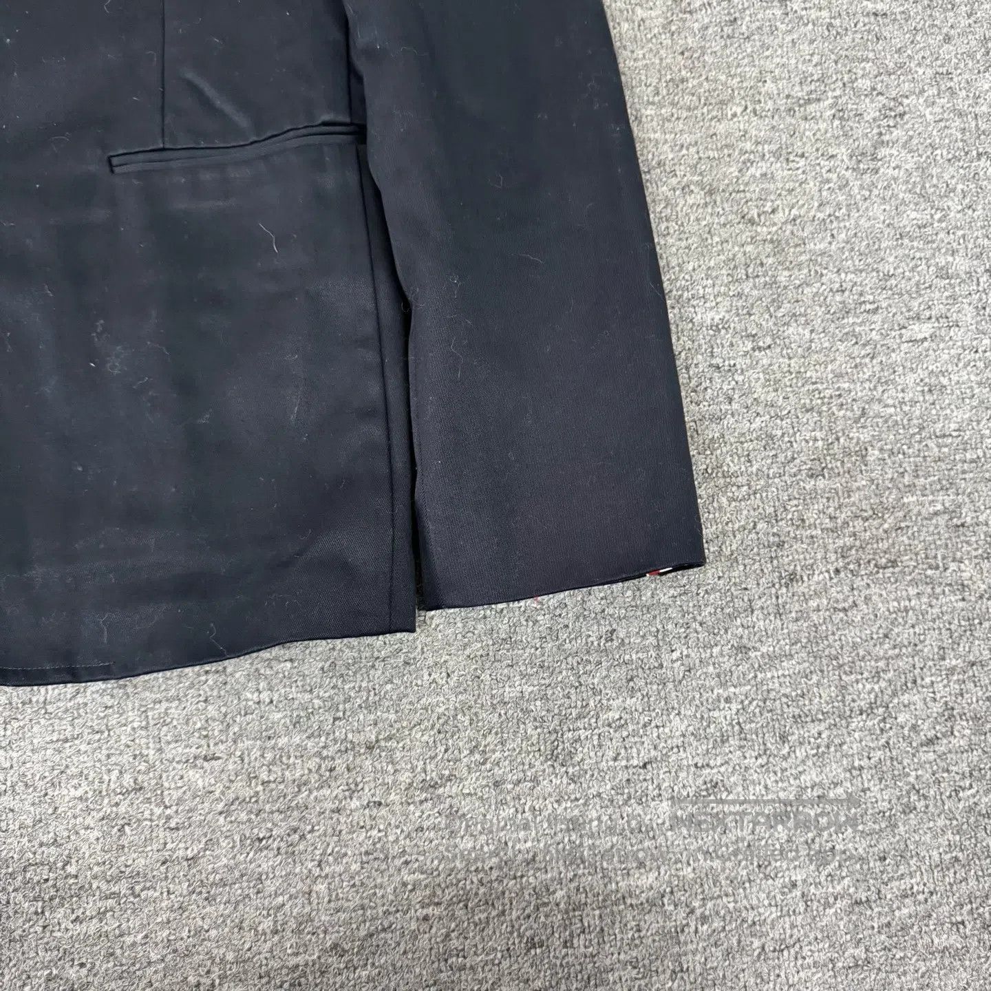 Thom Browne Thom Browne Sleeve cuff with gold buckle; casual suit jack Size US M / EU 48-50 / 2 - 4 Thumbnail
