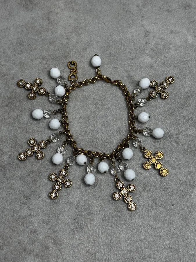 Dolce & Gabbana 2000s Dolce & Gabbana Gold Metal Pearl Charm Bracelet Size ONE SIZE - 1 Thumbnail