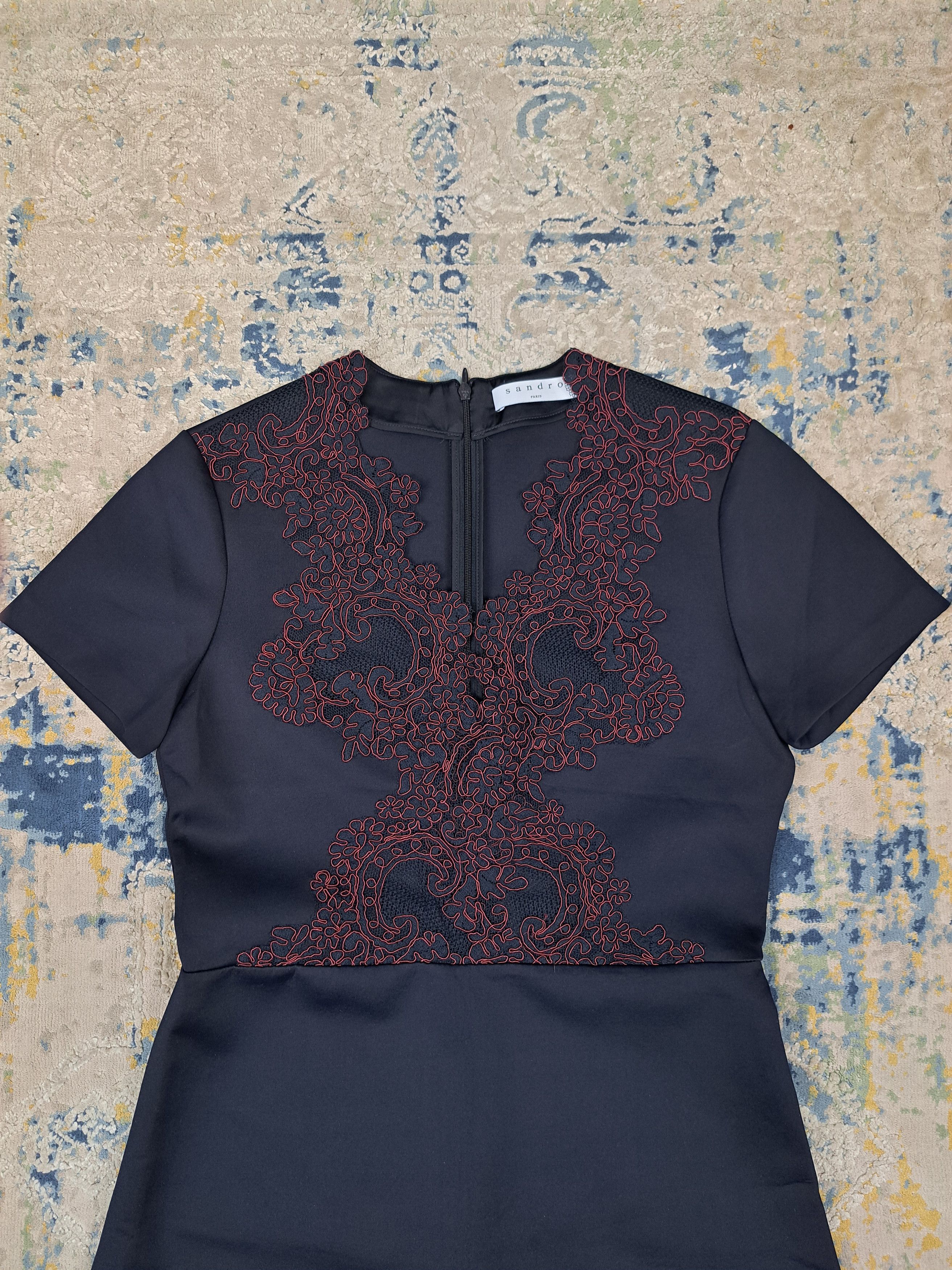 Sandro Sandro Paris Lace Neckline Midi Dress Luxury Size S / US 4 / IT 40 - 2 Thumbnail