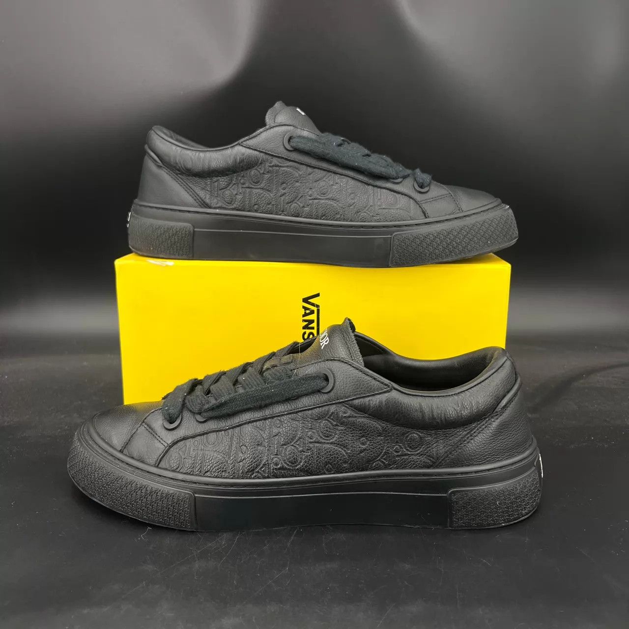 Dior Dior B33 Black Embossed 46 (Box, Soles Taped, Worn) Size US 13 / EU 46 - 3 Thumbnail