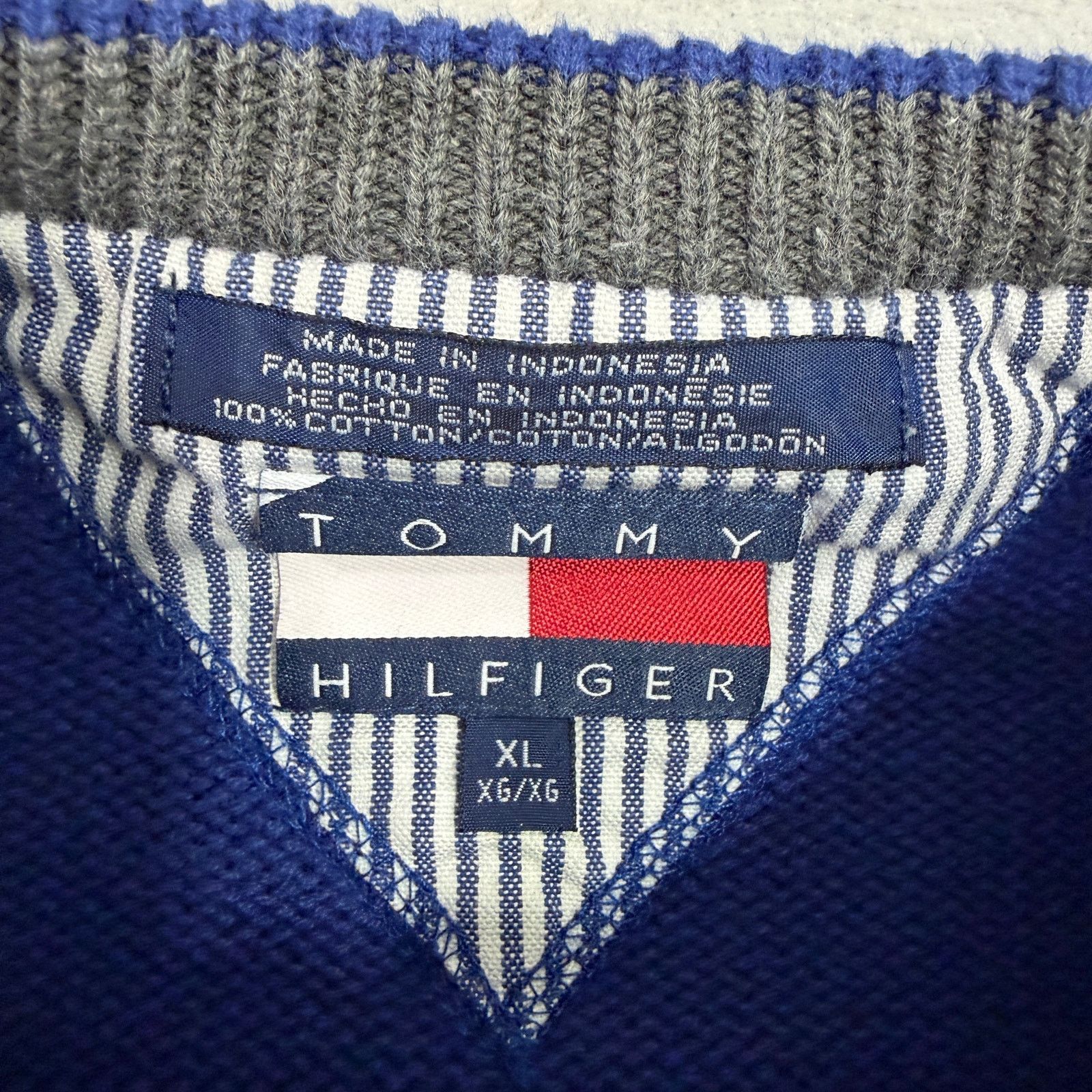 Tommy Hilfiger Vintage Tommy Hilfiger Sweater Men's Extra Large Solid 90s Size US XL / EU 56 / 4 - 4 Thumbnail