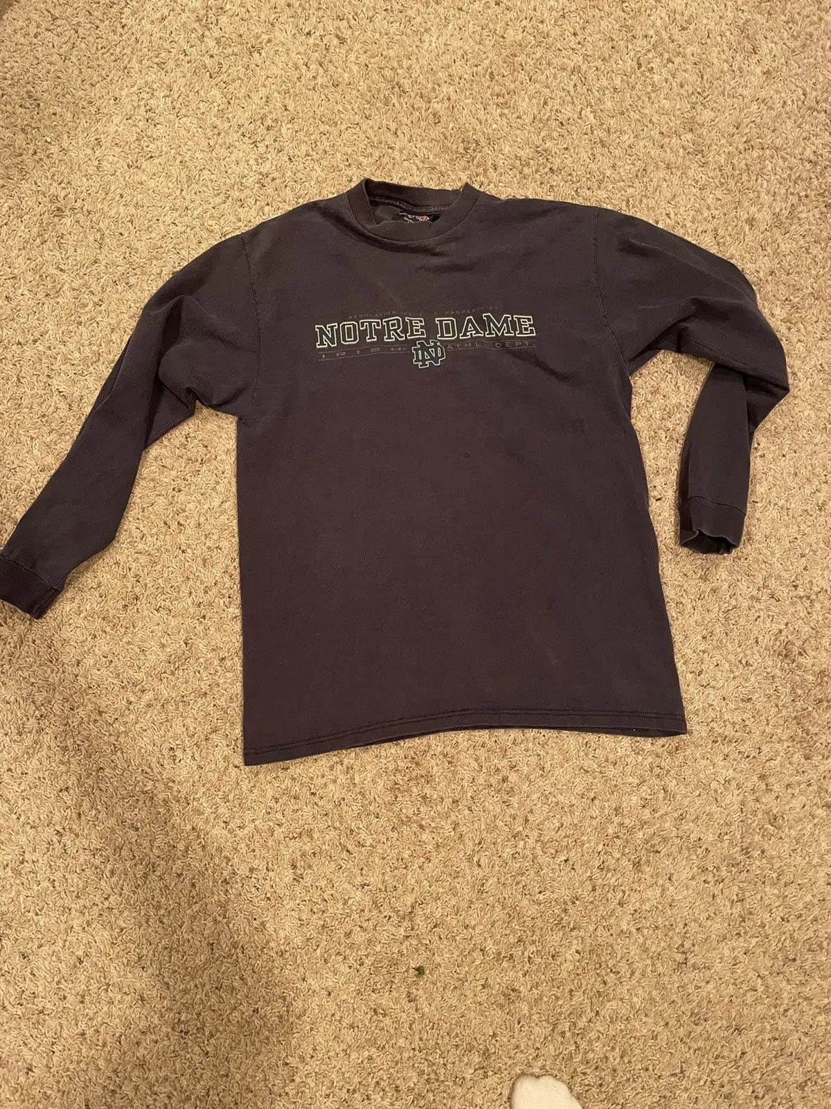Champion Bundle: Notre Dame Logo Long Sleeve and Sweatshirt Size US L / EU 52-54 / 3 - 2 Thumbnail