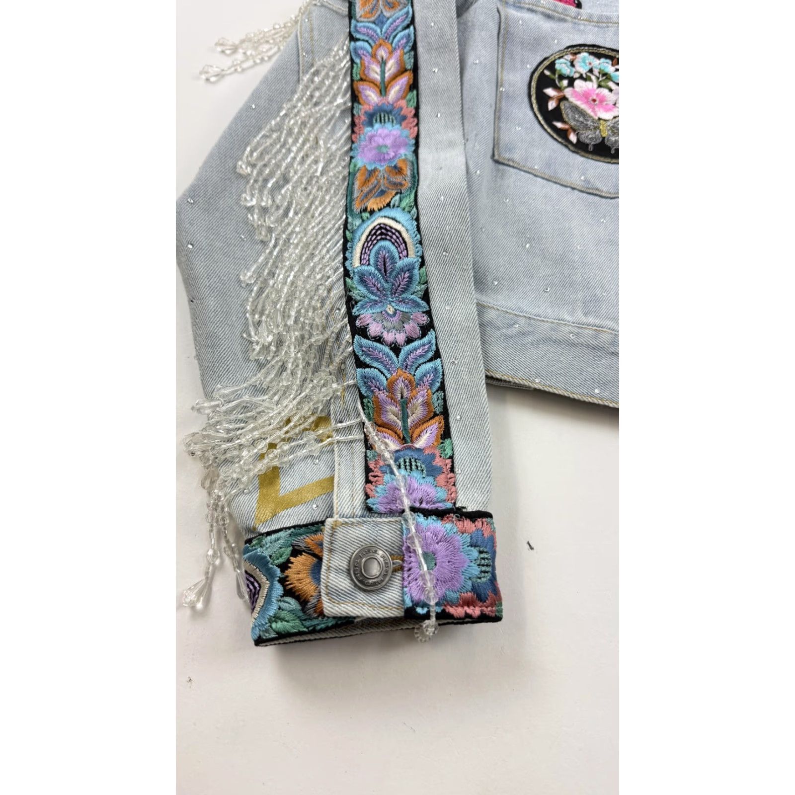 Rsq Veda Soul RSQ Outer Fringe Dream Coat Womens Medium Butterfly Denim Jacket Terrific Beaded Fringe Embroidered Sequin Pockets Size M / US 6-8 / IT 42-44 - 3 Thumbnail
