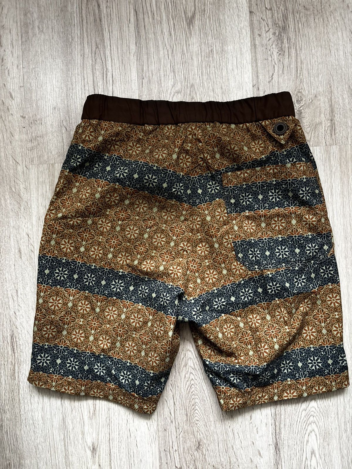 White Mountaineering White Mountaineering Patterned Shorts Made in Japan Size 0 S Size US 29 - 16 Thumbnail