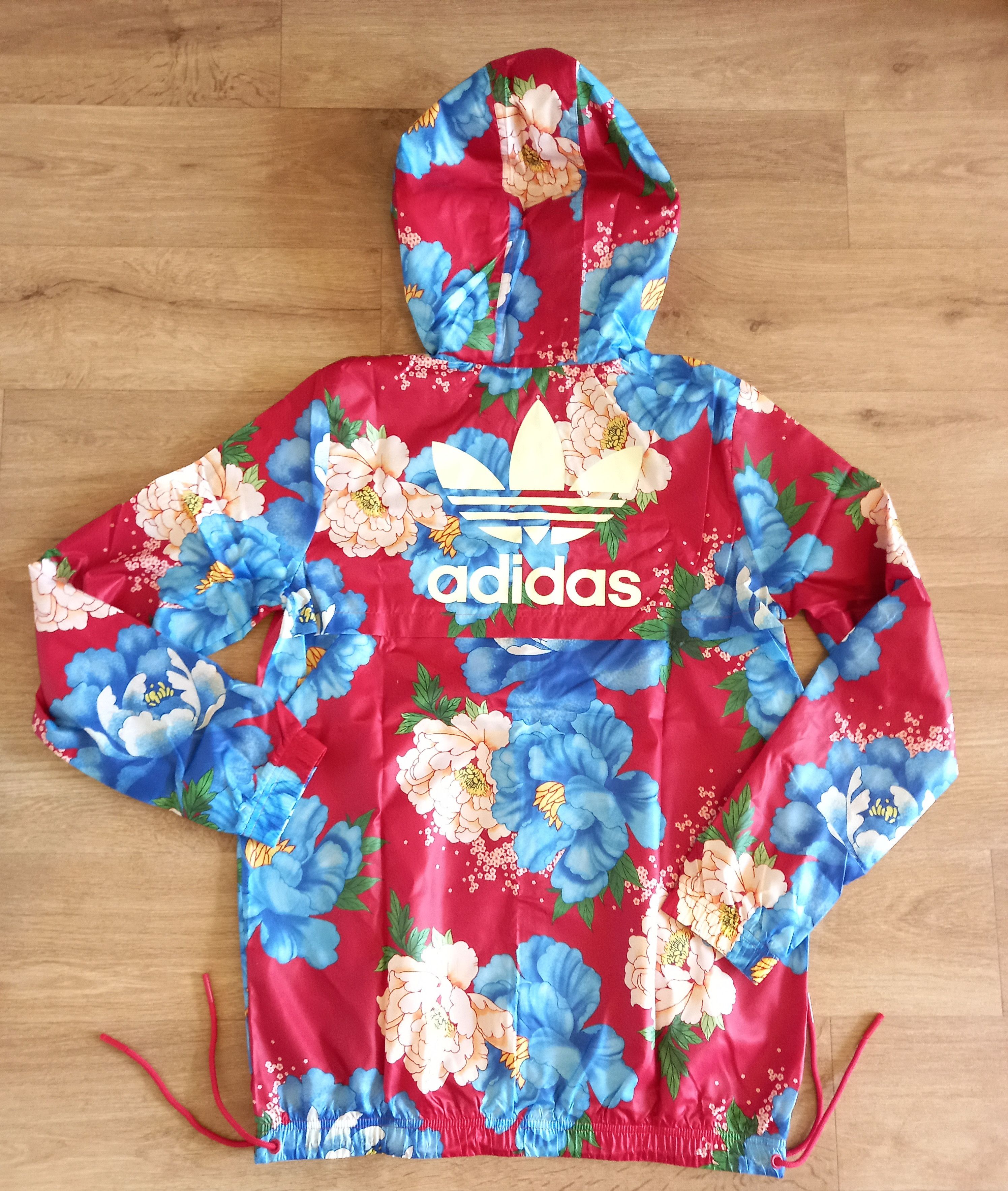 Corta fashion vento adidas floral