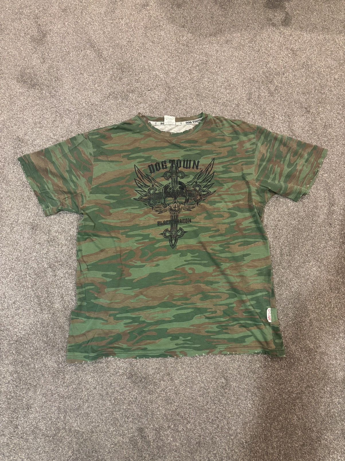 Dogtown DOGTOWN Black Dragon Camo T-Shirt Size US XL / EU 56 / 4 - 1 Thumbnail