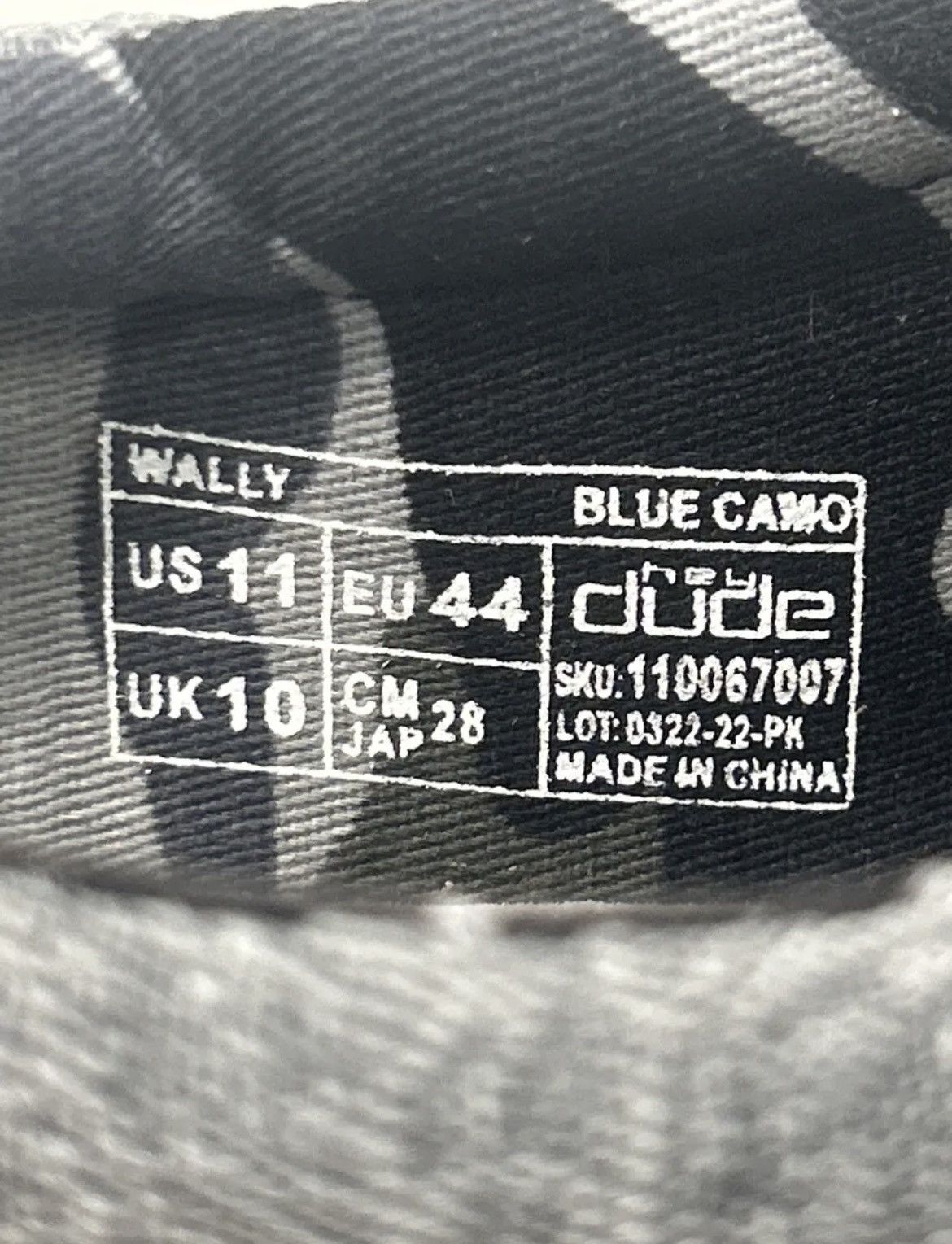 Other Size 11 - Men’s Hey Dude Wally Blue Camo Slip-Ons Wmns 12.5 Size US 11 / EU 44 - 11 Thumbnail