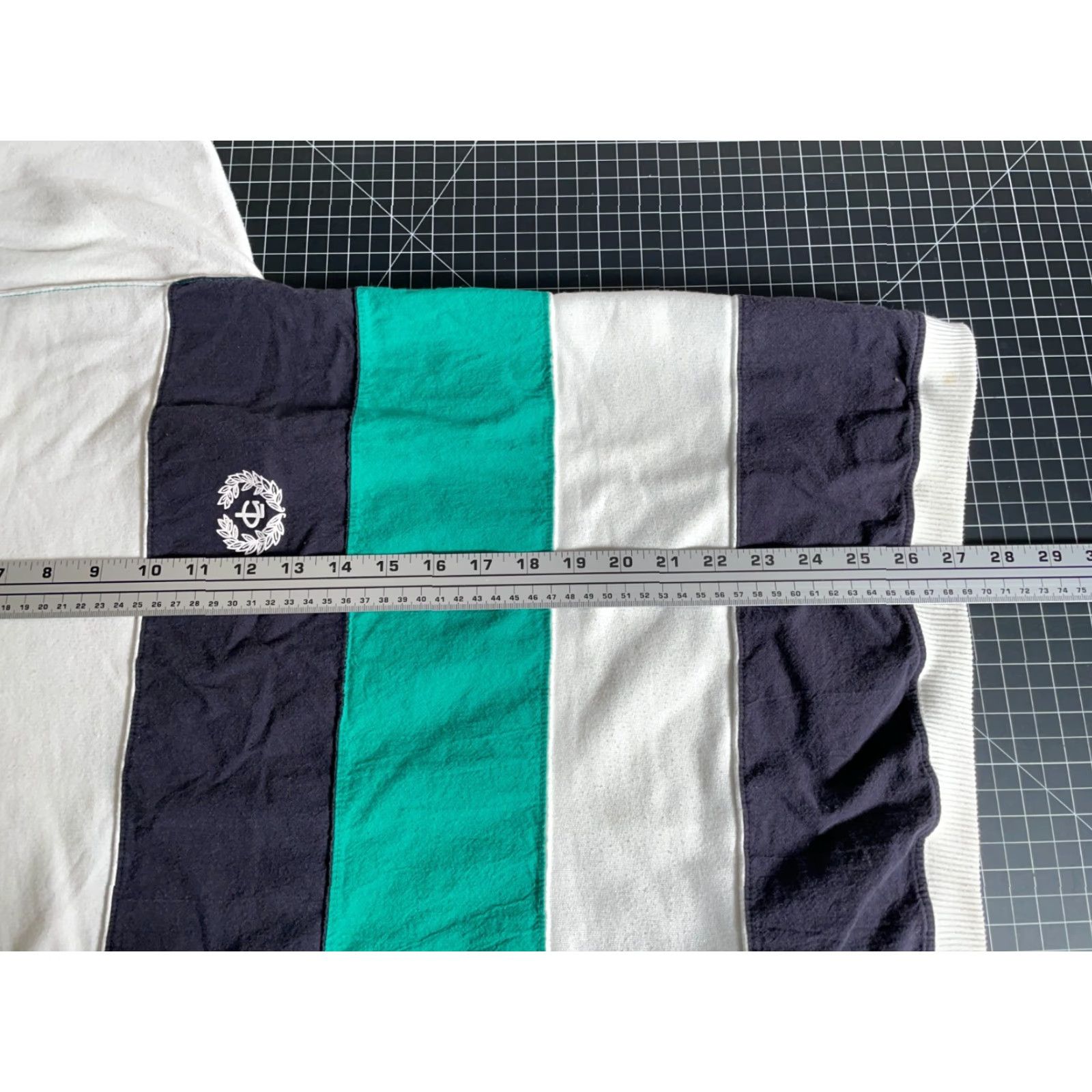 Vintage 90s Broad Stripe T-Shirt Adult XL Green White Blue Textured Skater Surf Size US XL / EU 56 / 4 - 6 Thumbnail